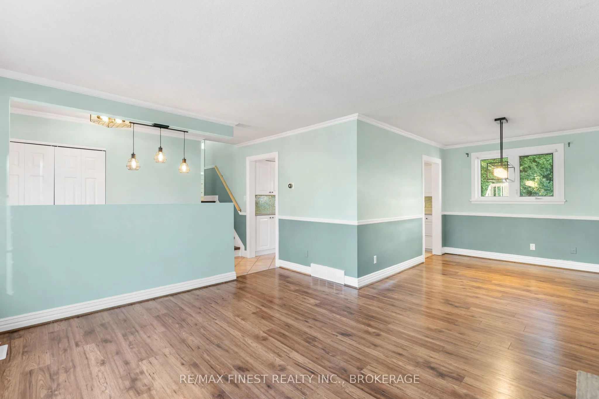 52 Windsor Drive