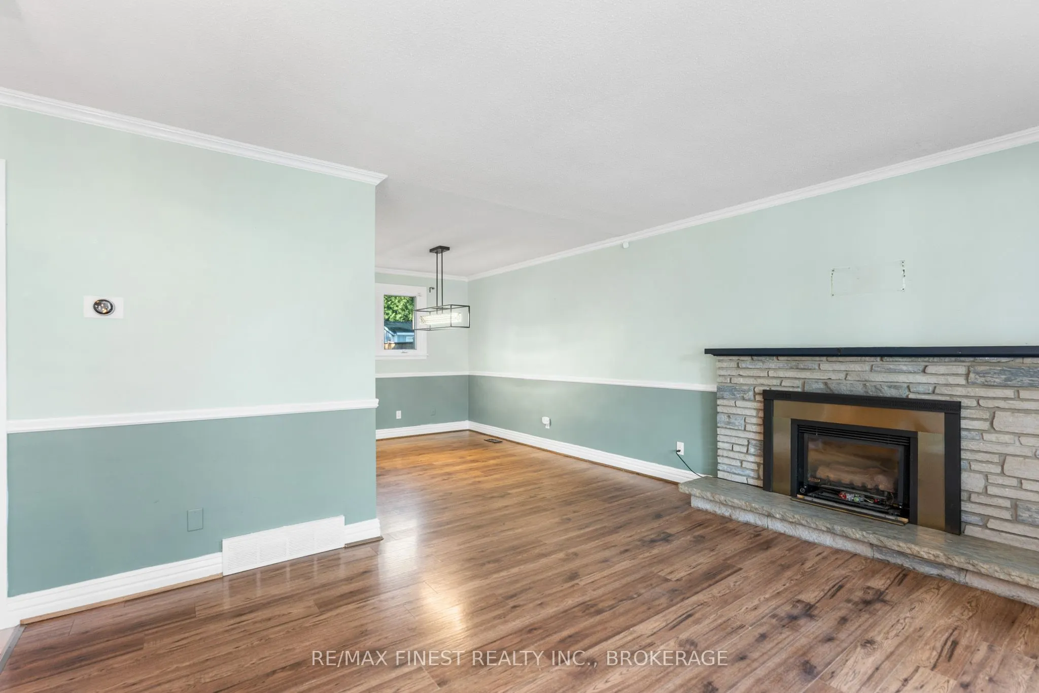 52 Windsor Drive