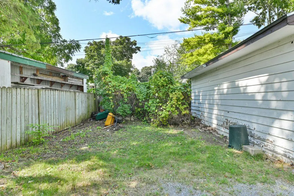 34 Hillside Street