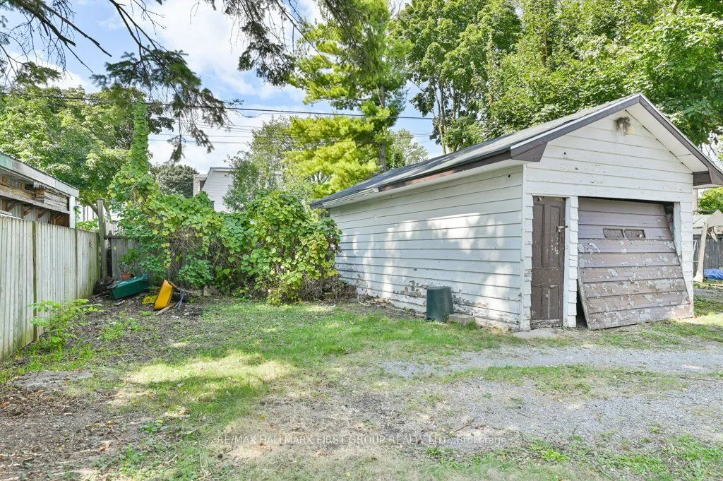 34 Hillside Street