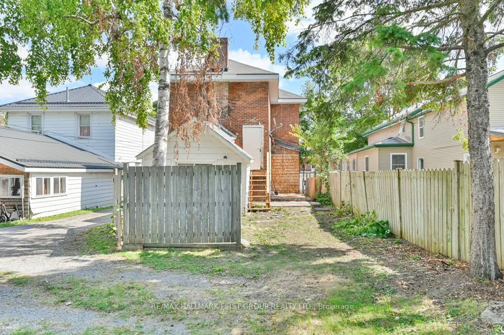 34 Hillside Street