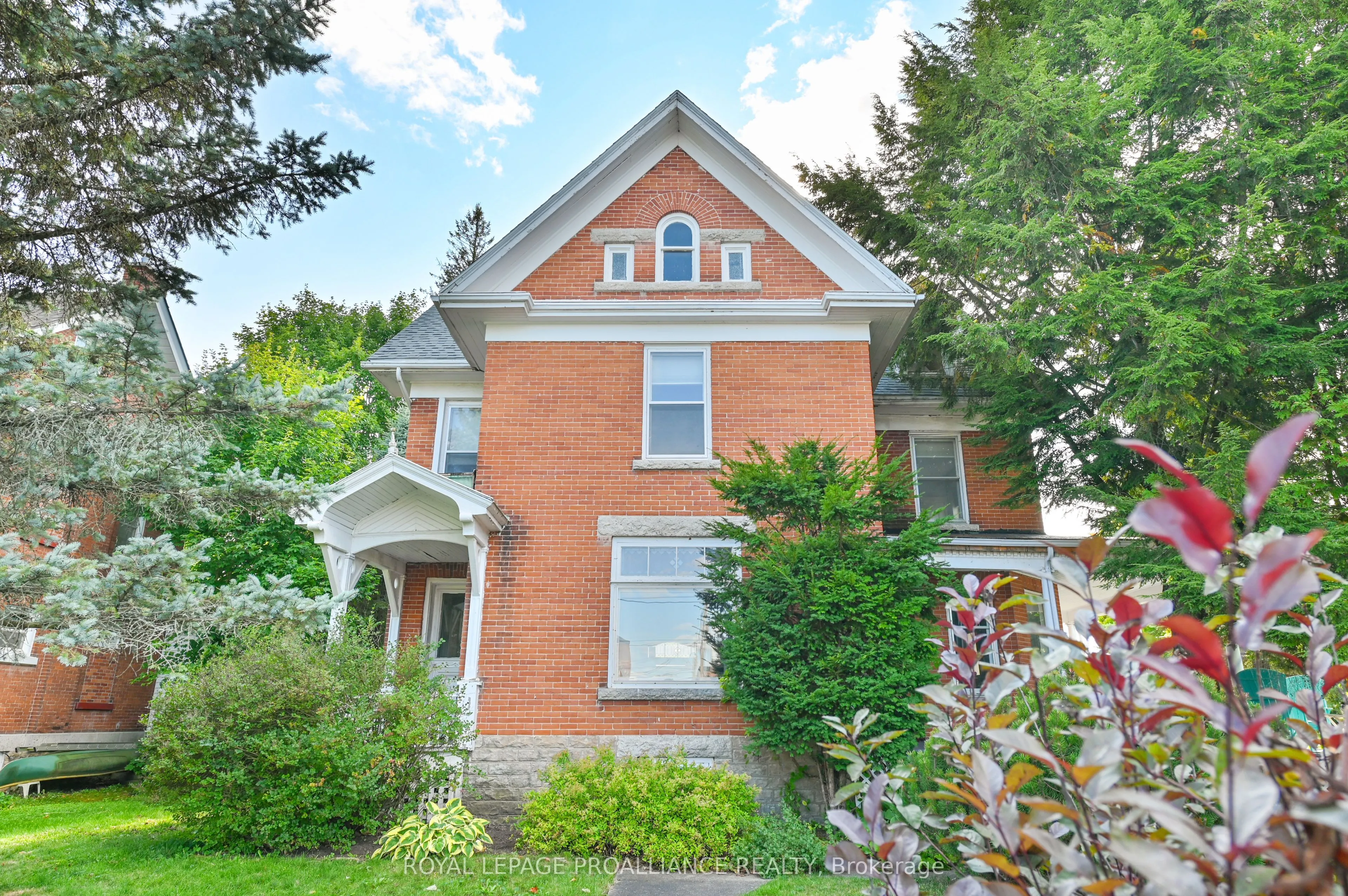 262 Metcalf Street