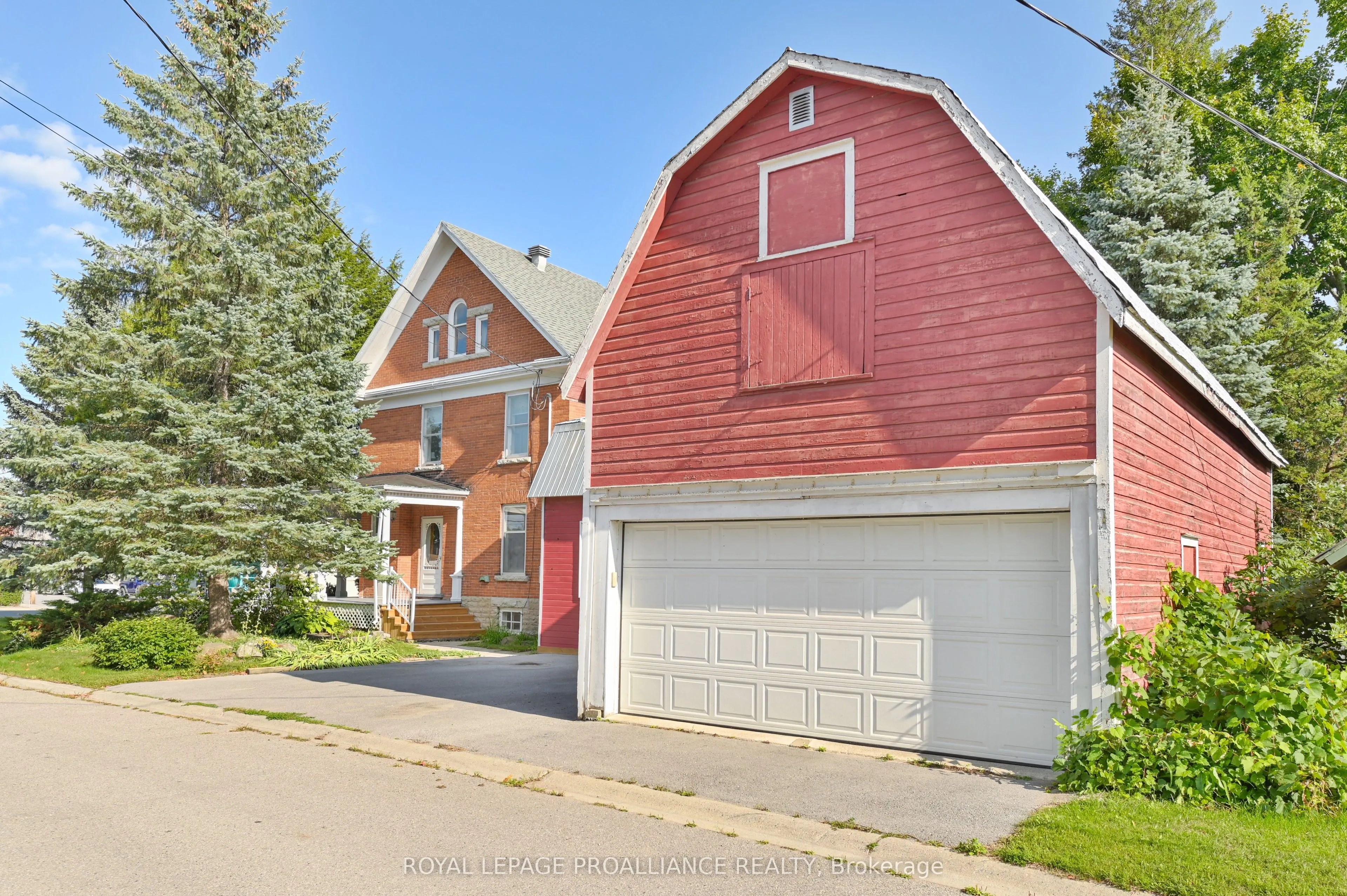 262 Metcalf Street