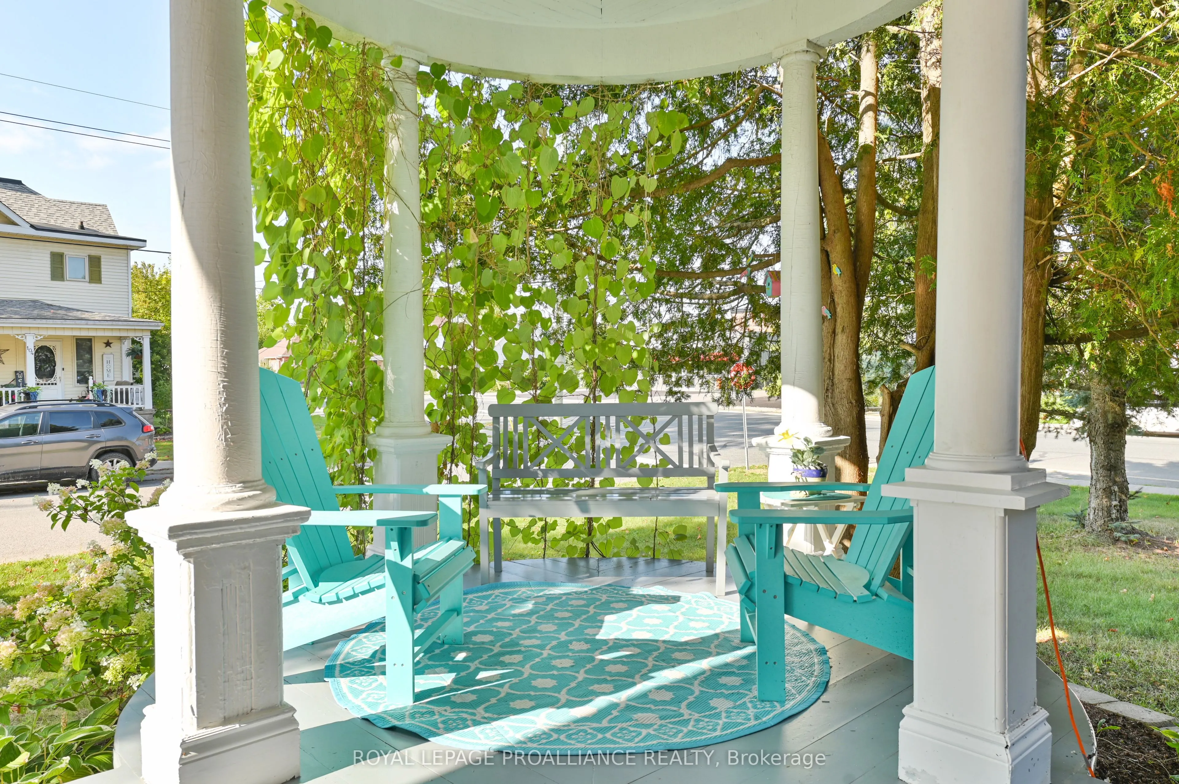 262 Metcalf Street