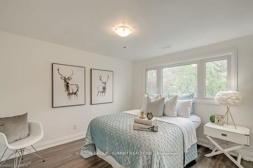 16 Upper Canada Drive, #Main