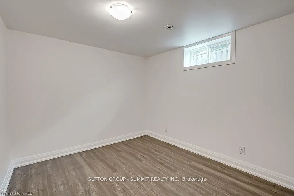 16 Upper Canada Drive, #Main