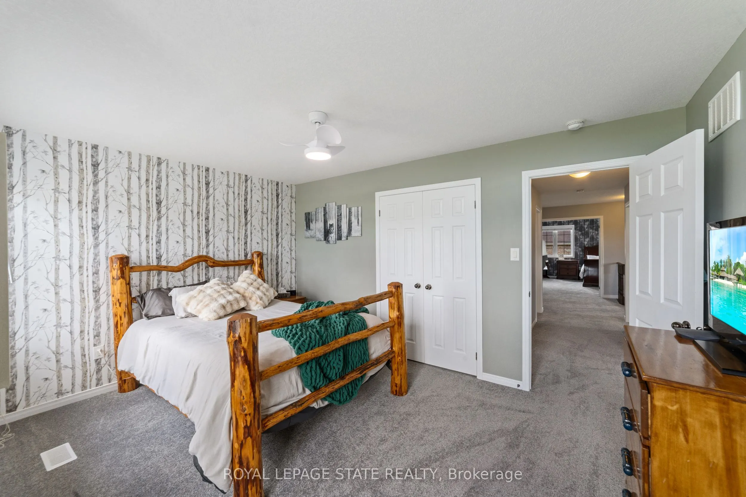 4 Tinlin Drive