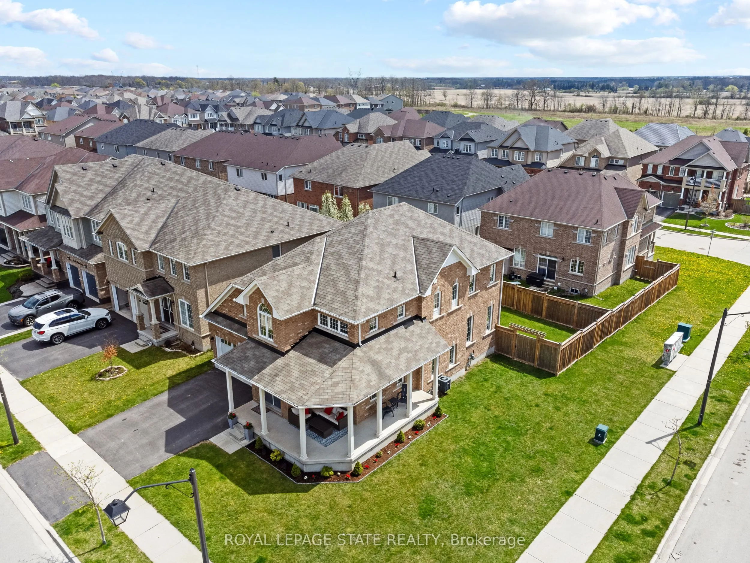 4 Tinlin Drive