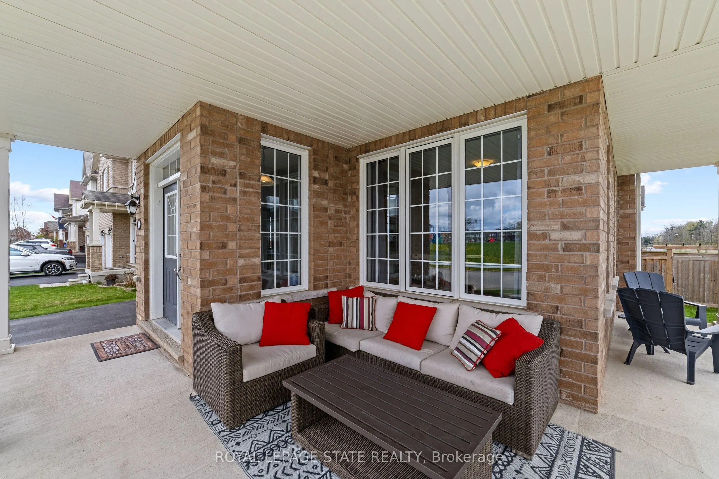 4 Tinlin Drive