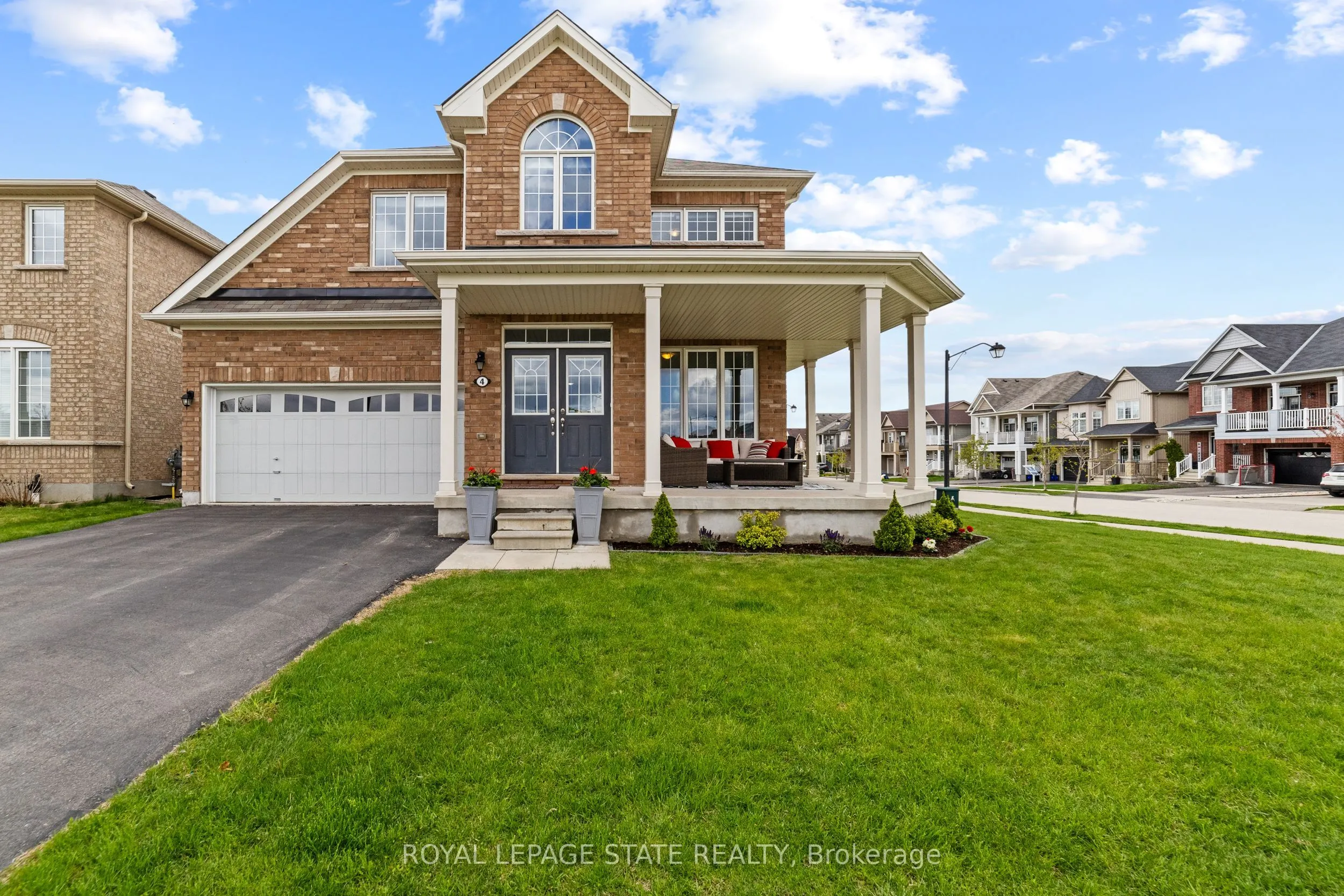 4 Tinlin Drive