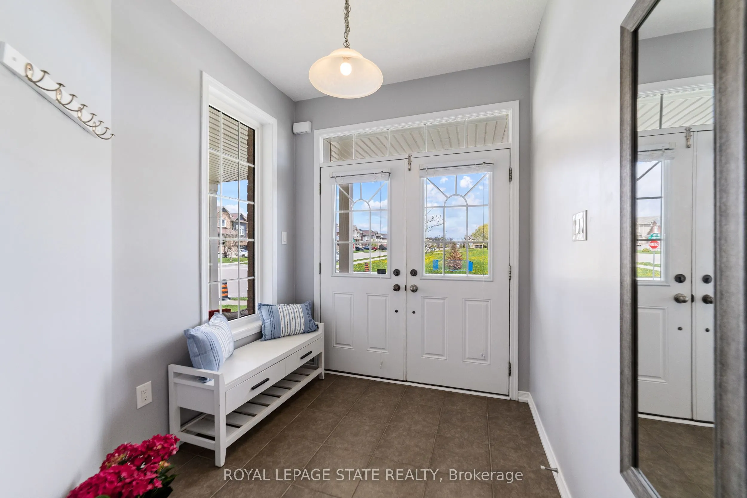 4 Tinlin Drive