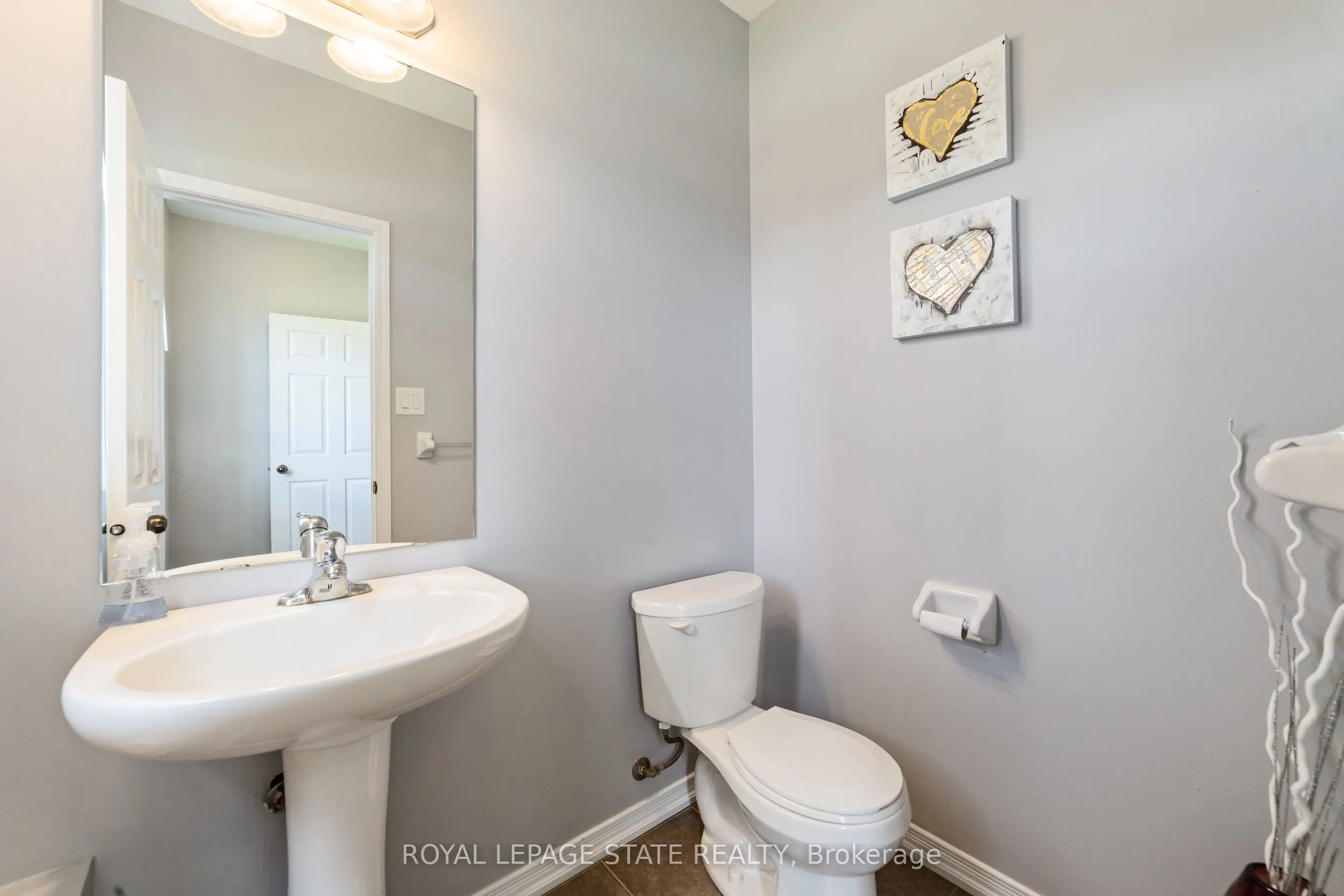 4 Tinlin Drive
