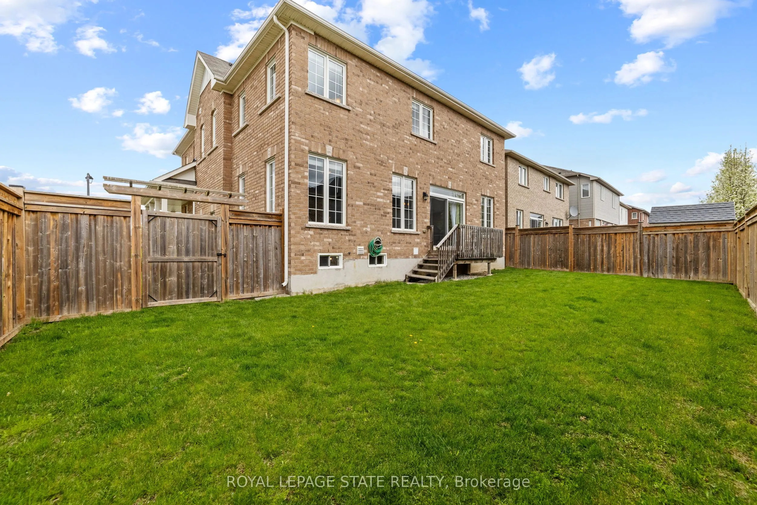 4 Tinlin Drive