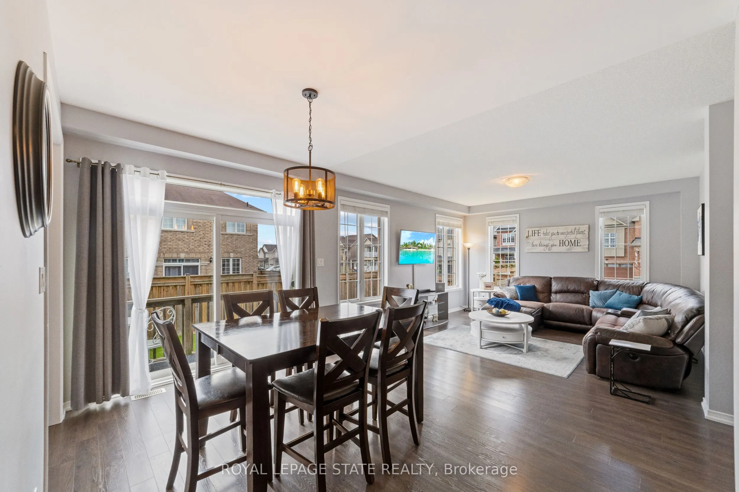 4 Tinlin Drive
