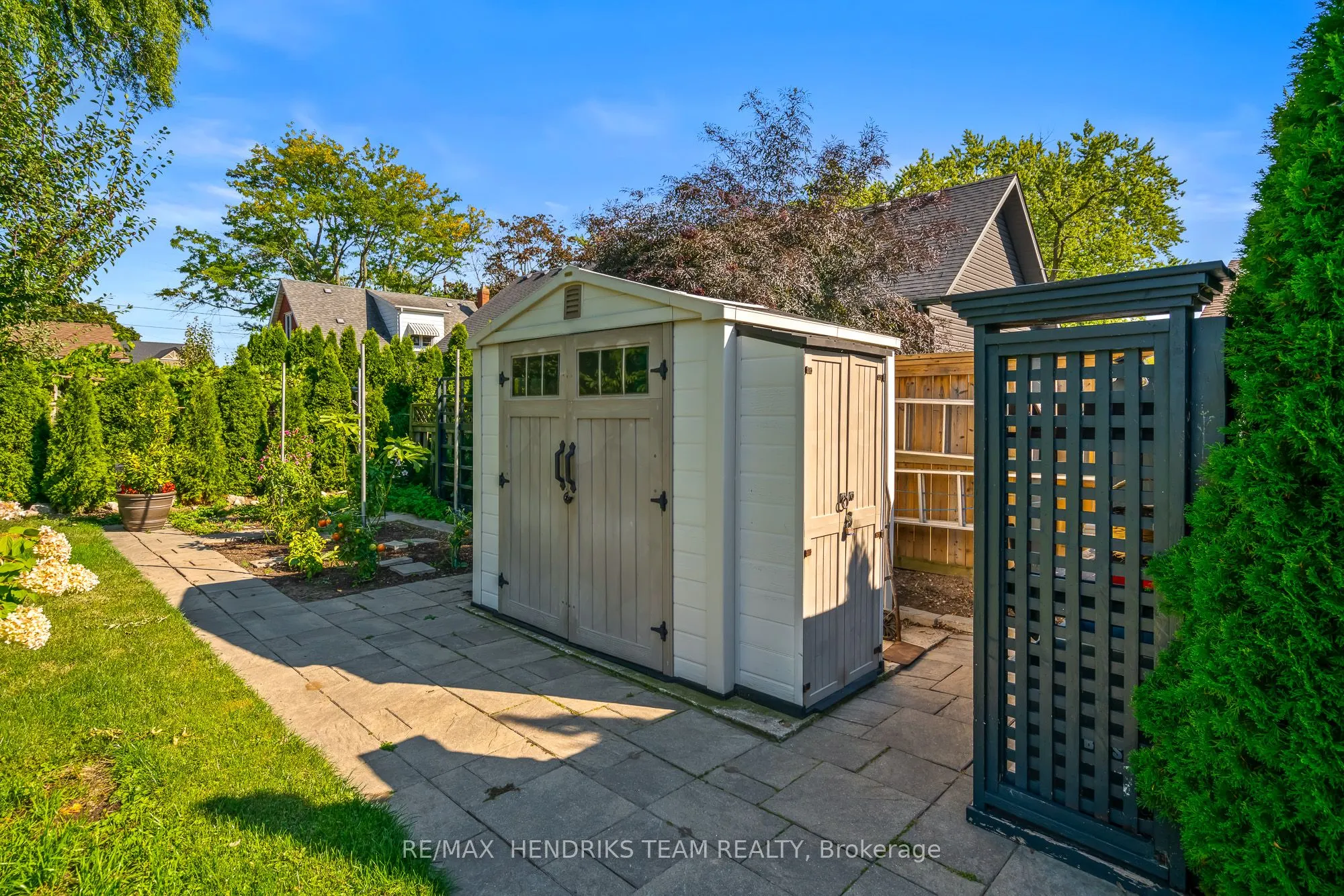 4 Upper Canada Drive