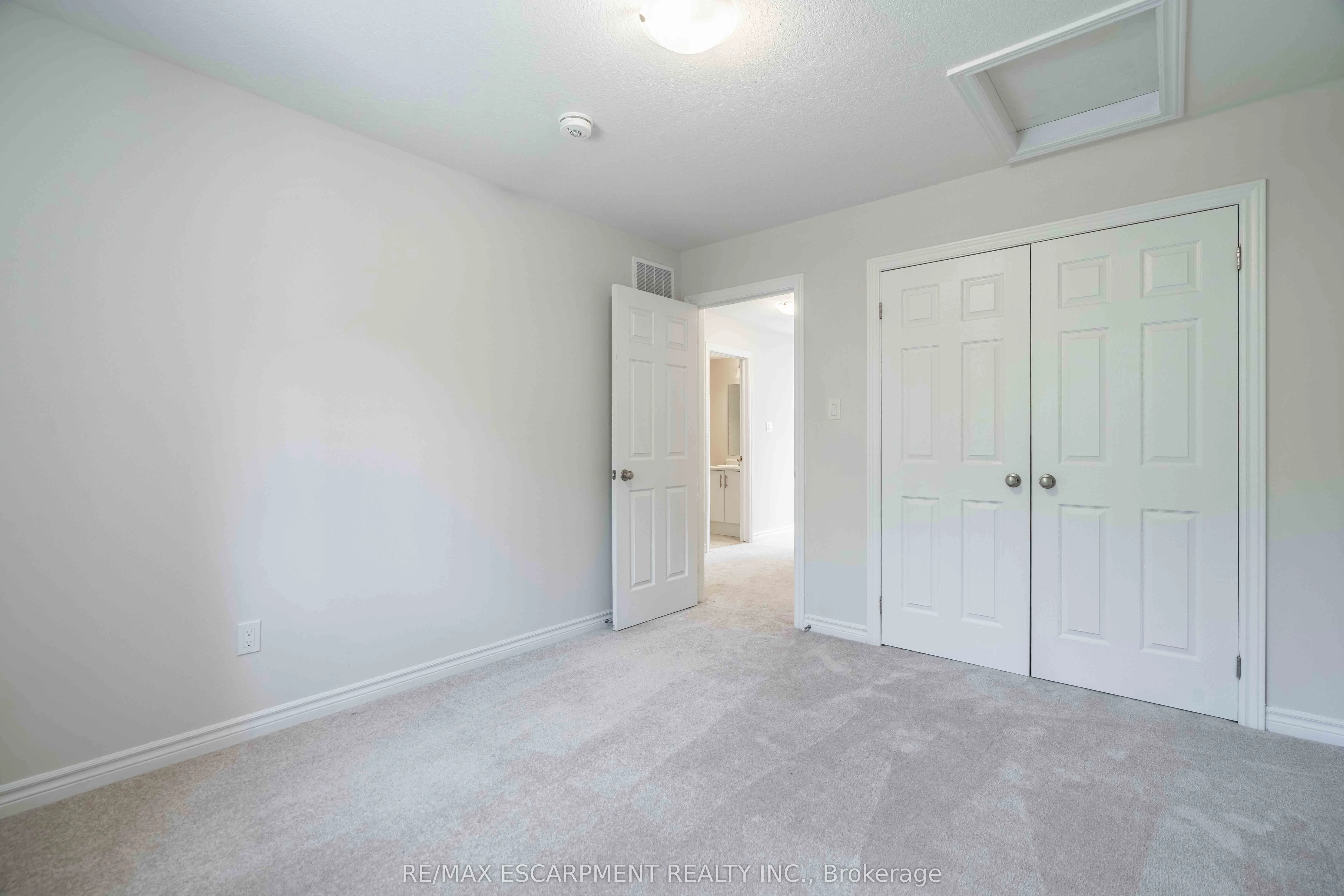 677 Park Road, #7