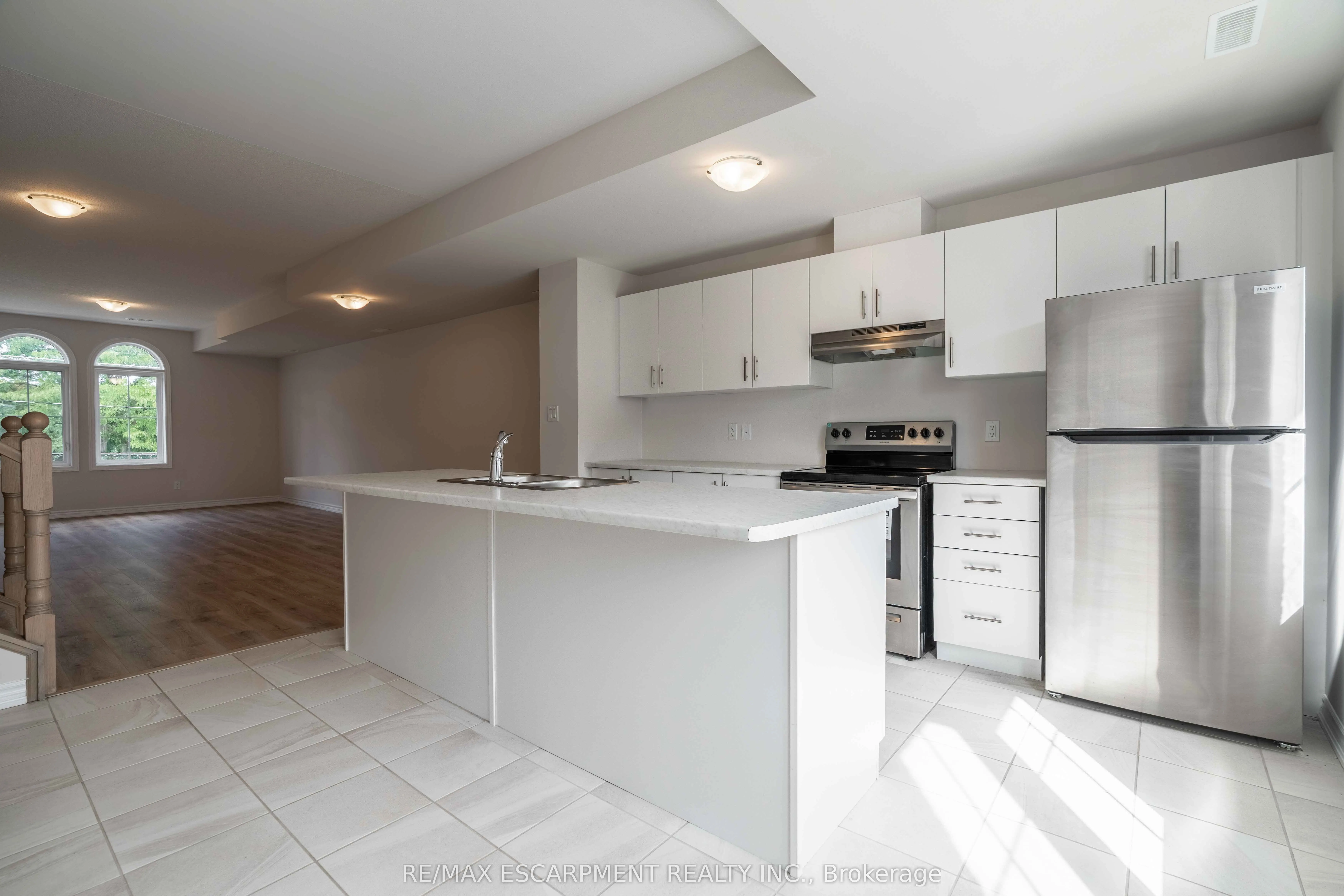 677 Park Road, #7