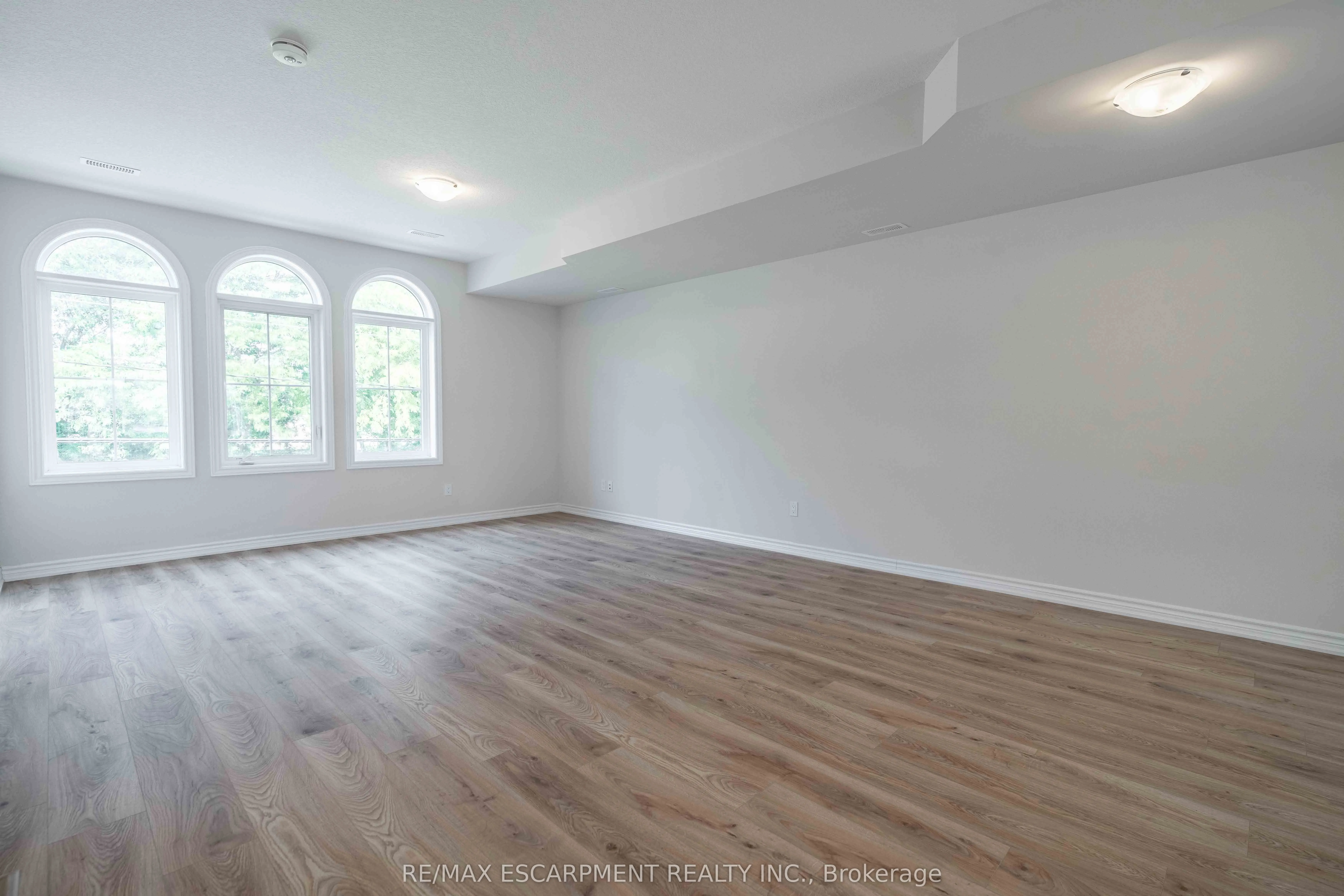 677 Park Road, #7