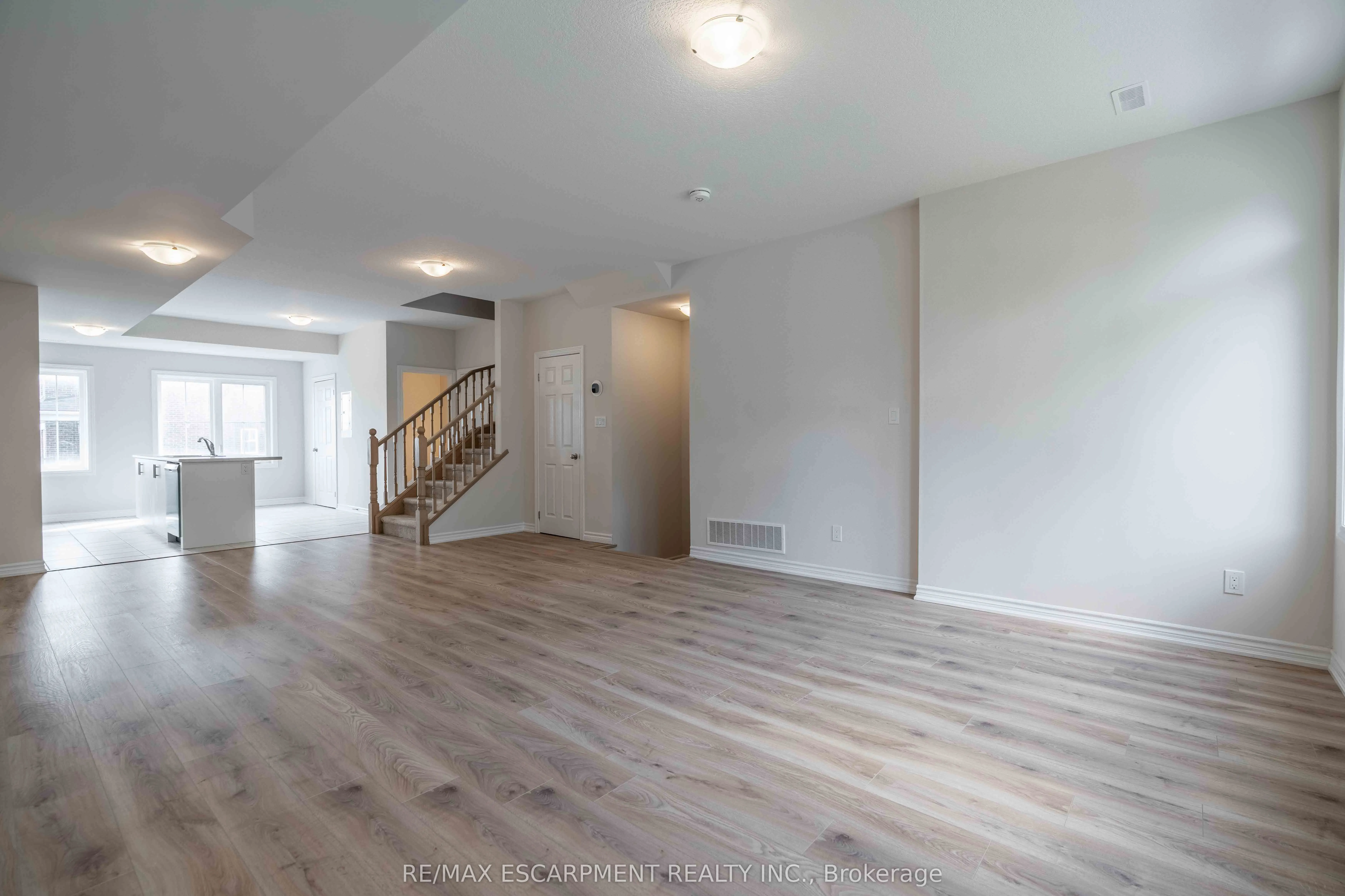 677 Park Road, #7