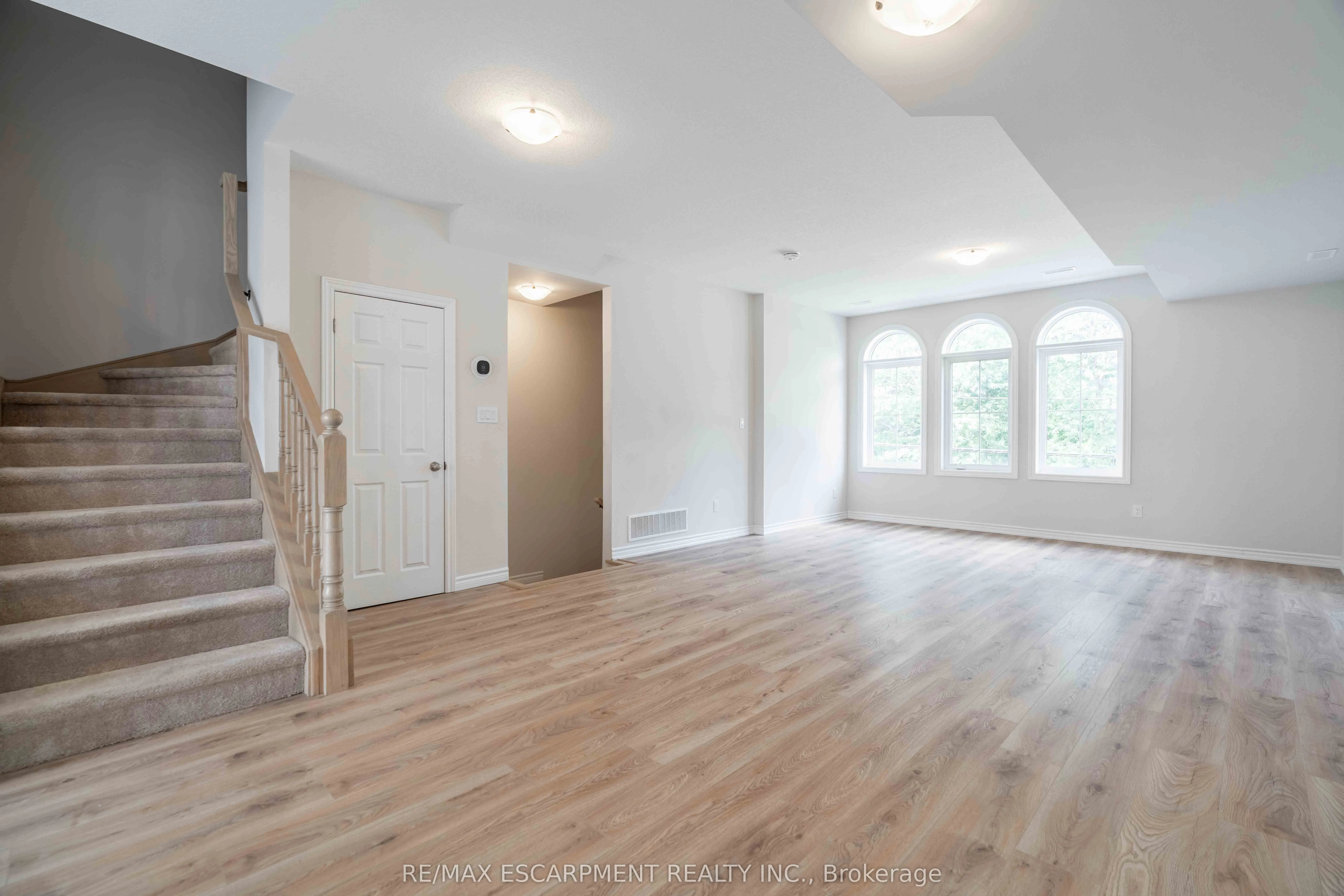 677 Park Road, #7