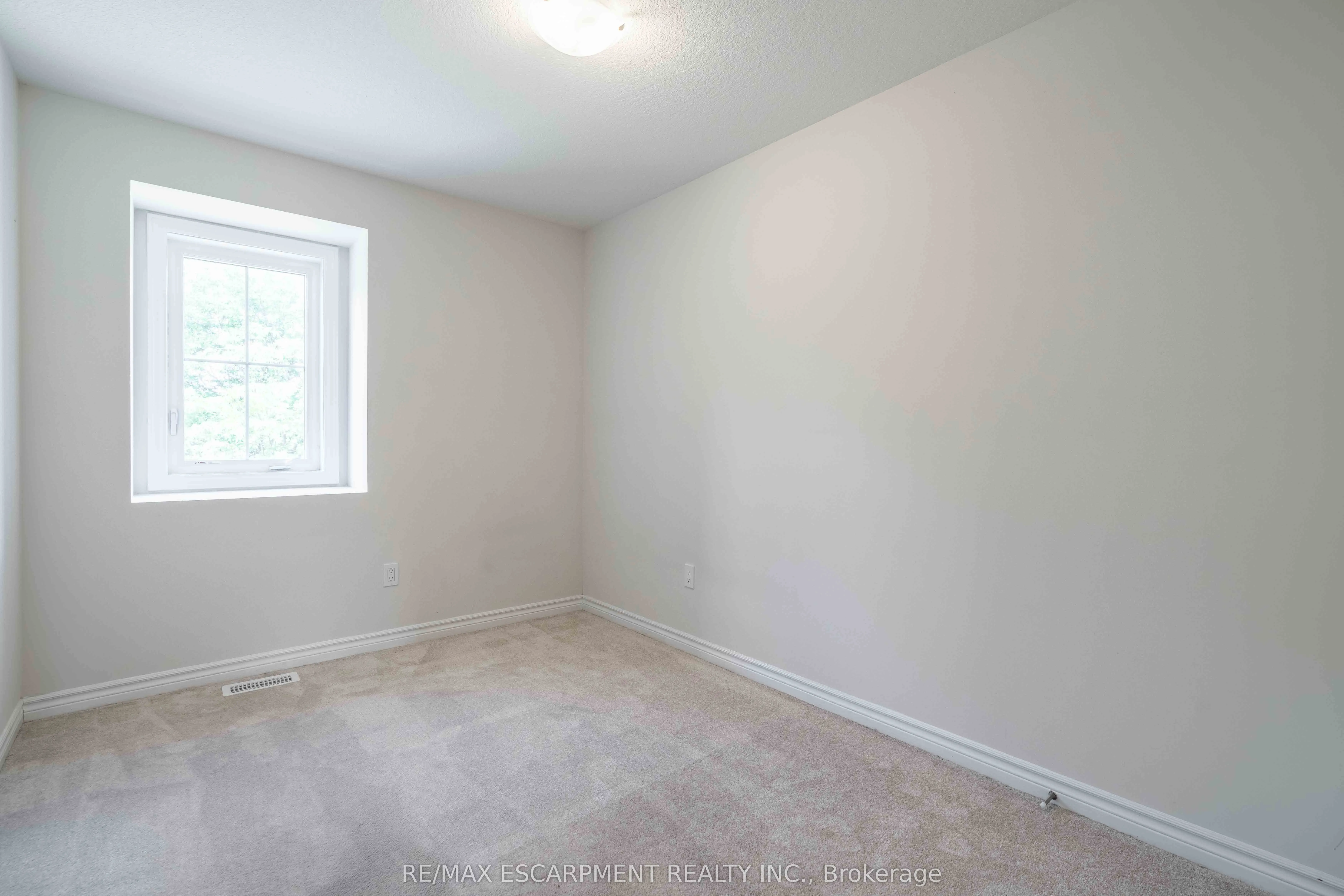 677 Park Road, #7