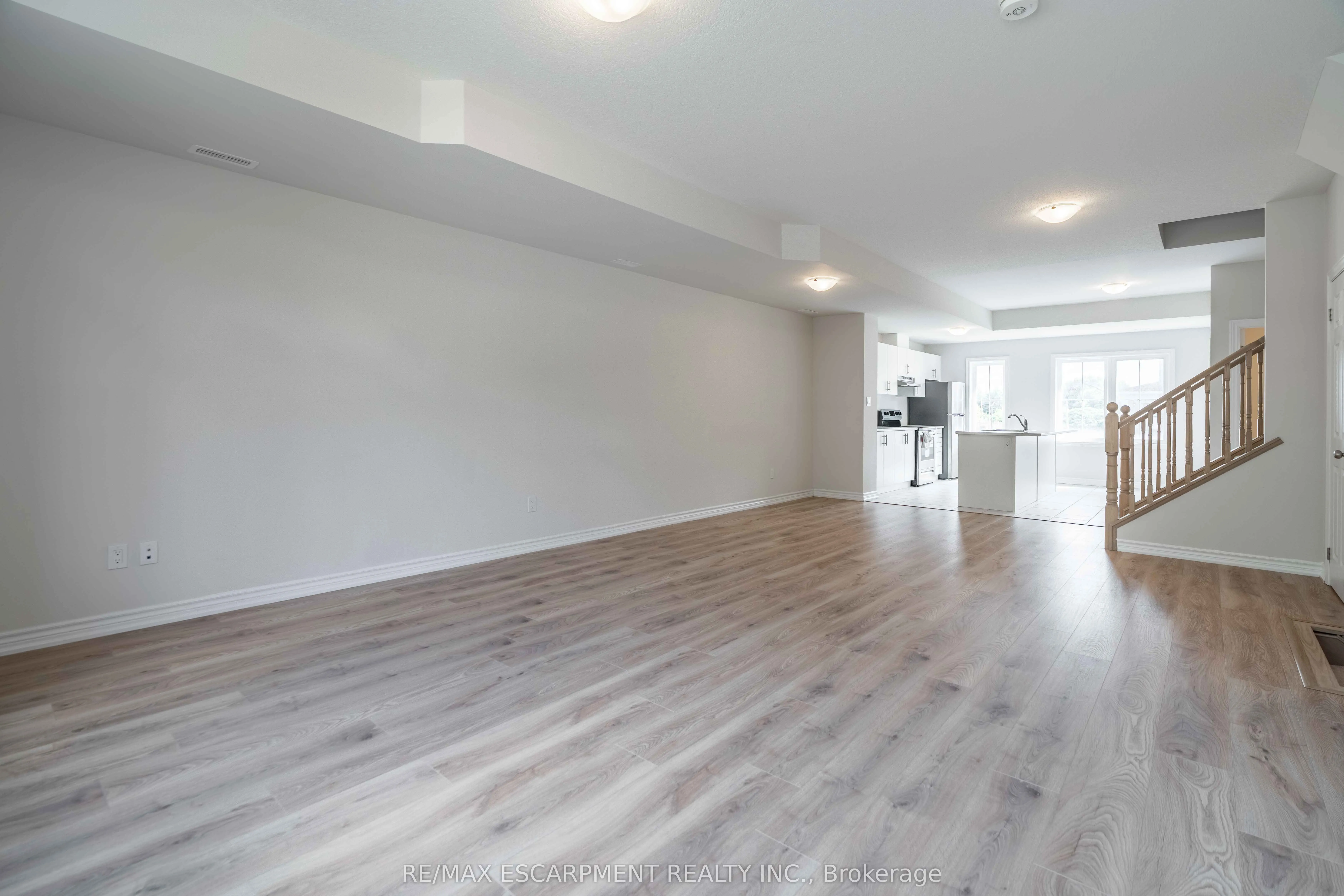 677 Park Road, #7