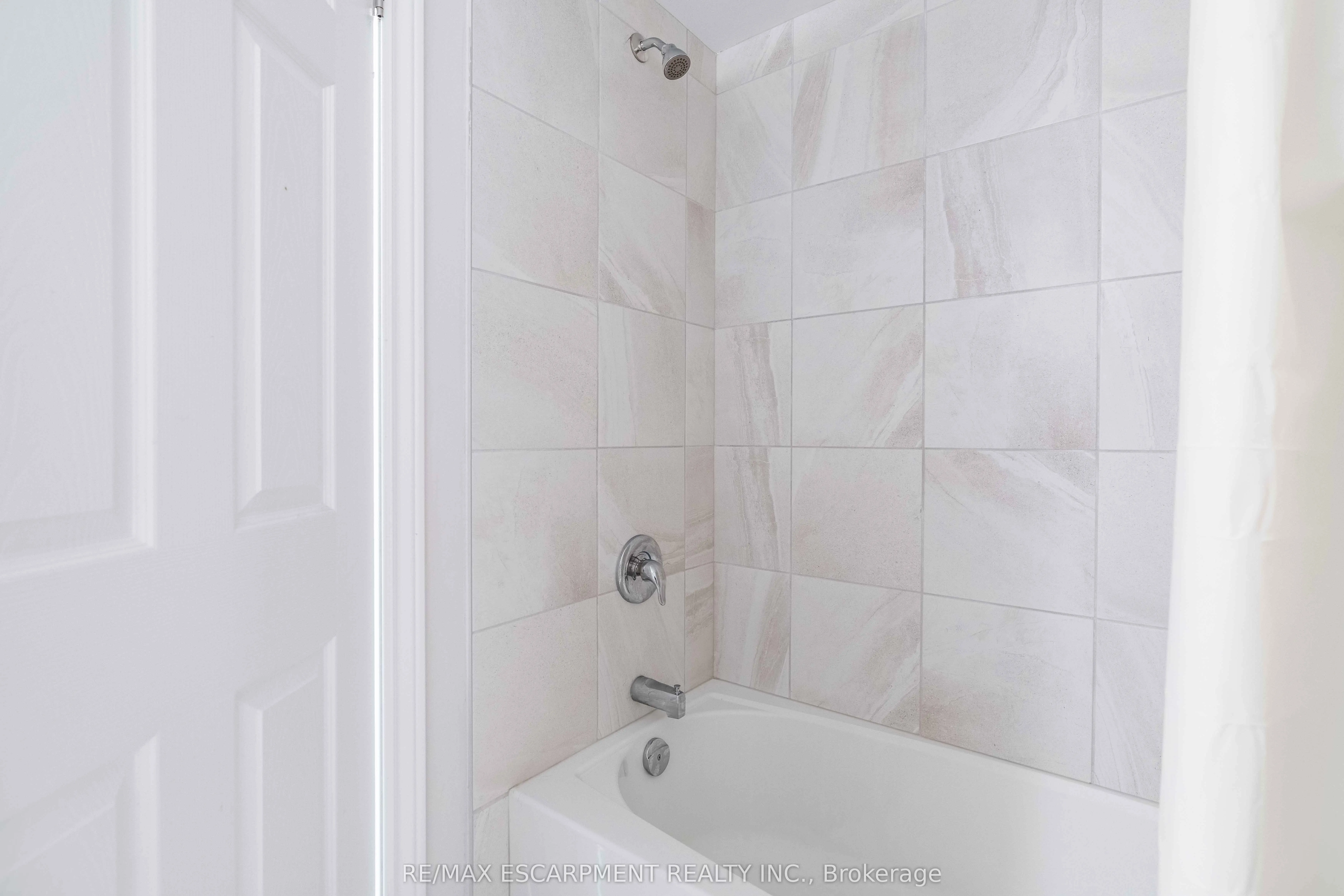 677 Park Road, #7