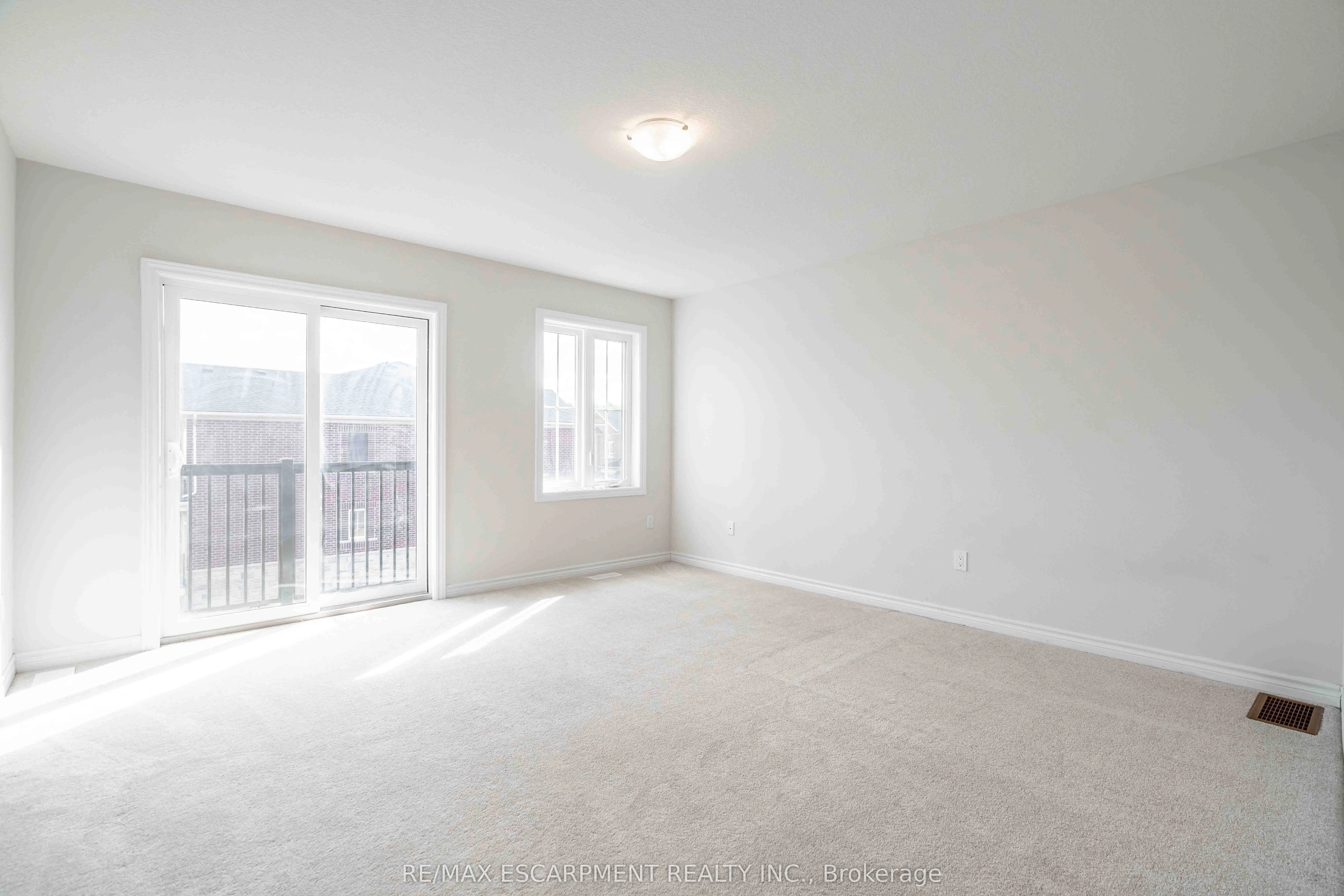 677 Park Road, #7