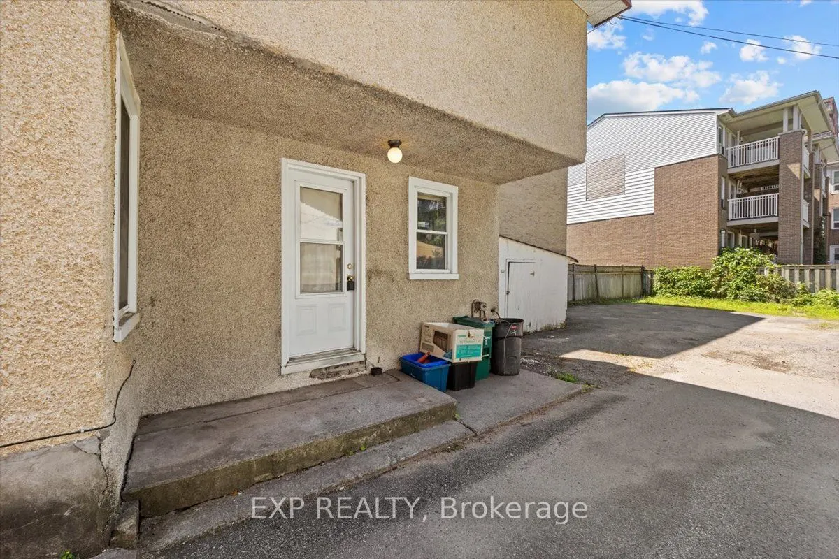 198 Hinchey Avenue