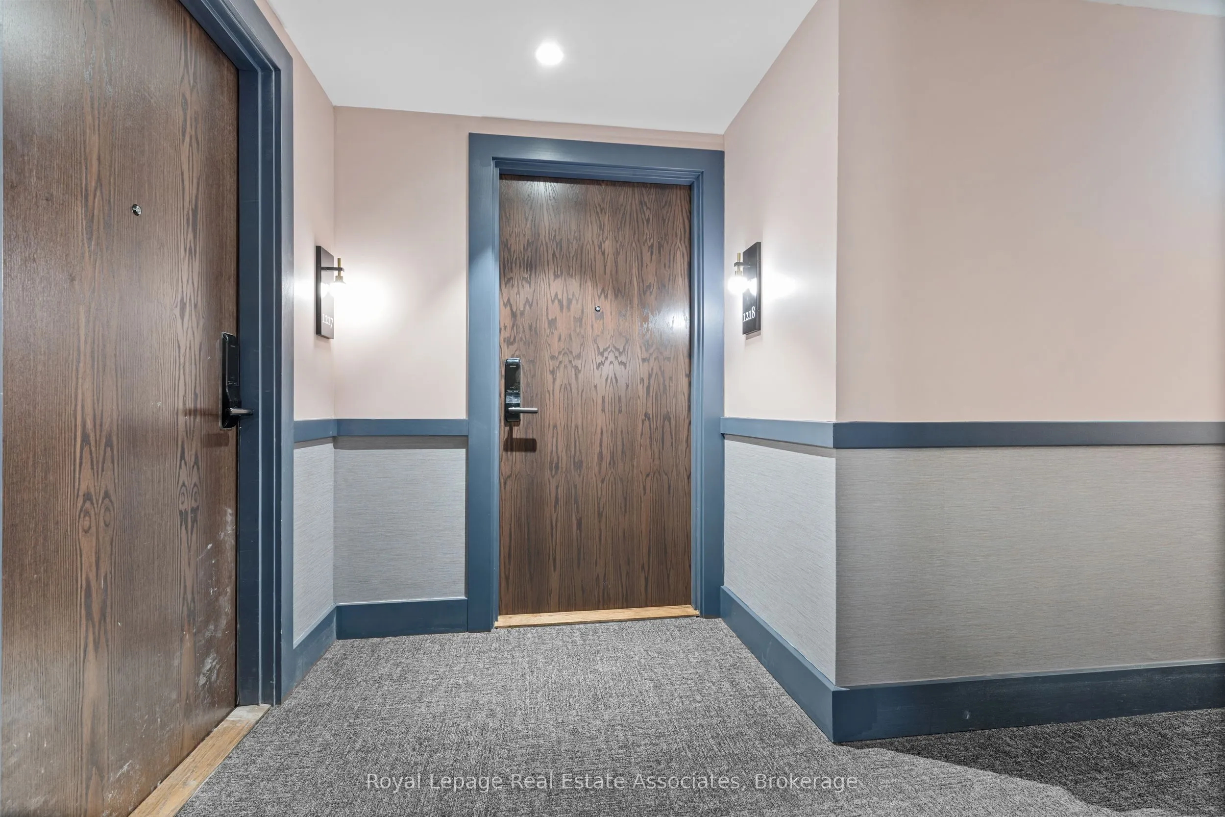 2782 Barton Street E, #1218