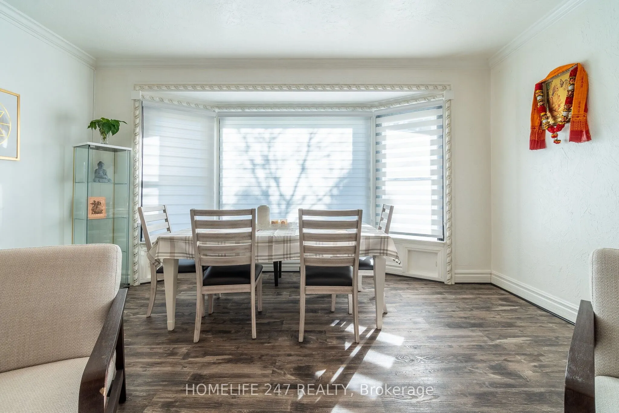 137 Commissioners Road E