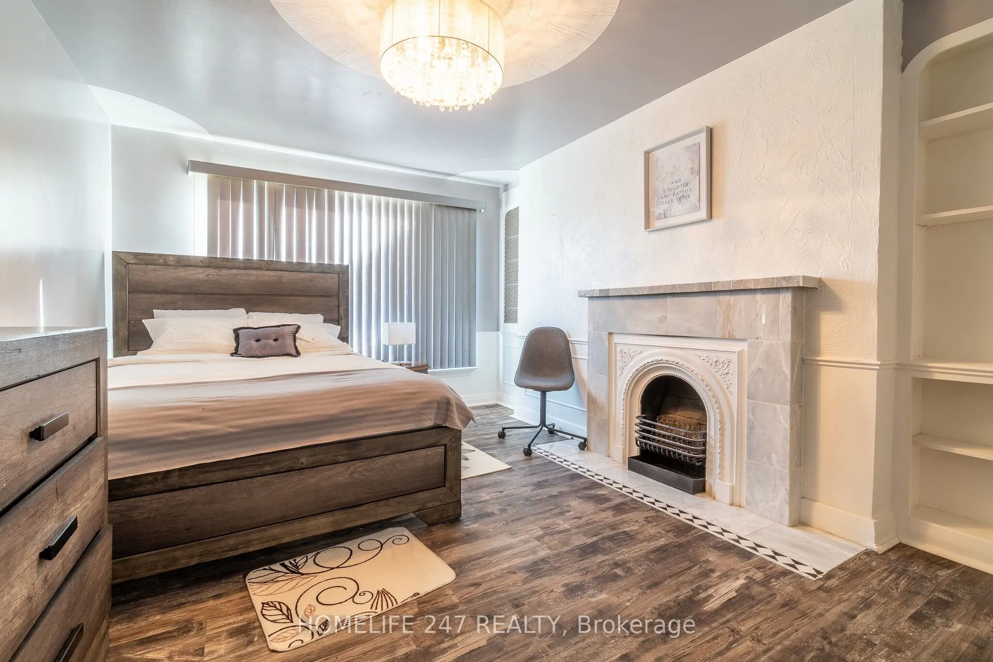 137 Commissioners Road E