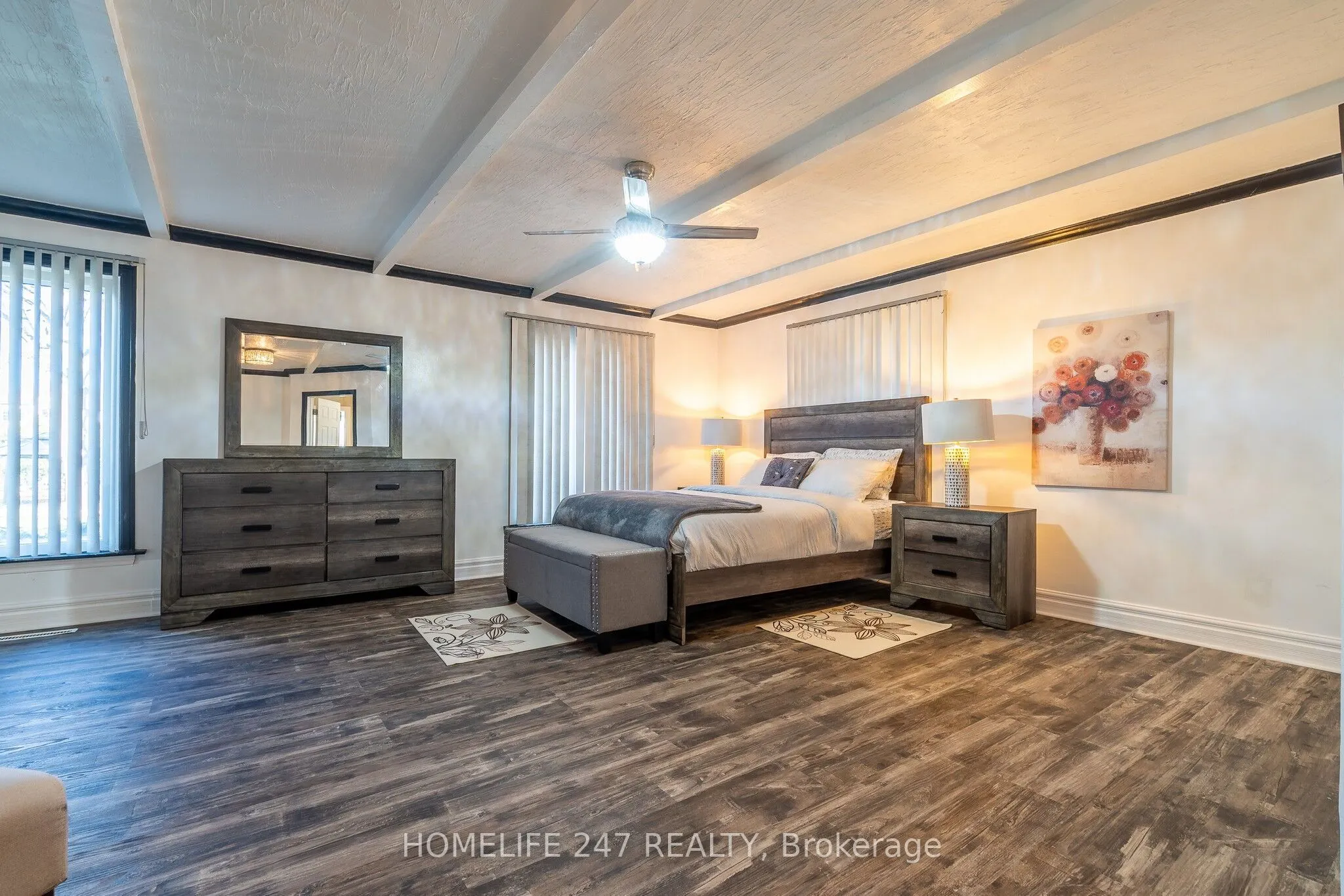 137 Commissioners Road E