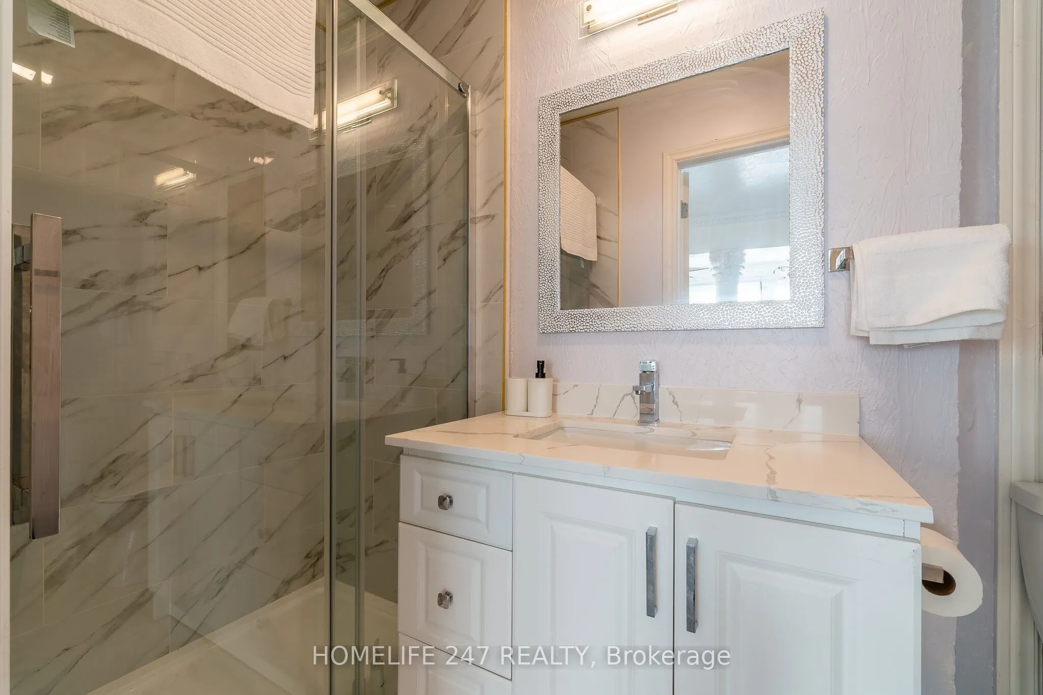 137 Commissioners Road E