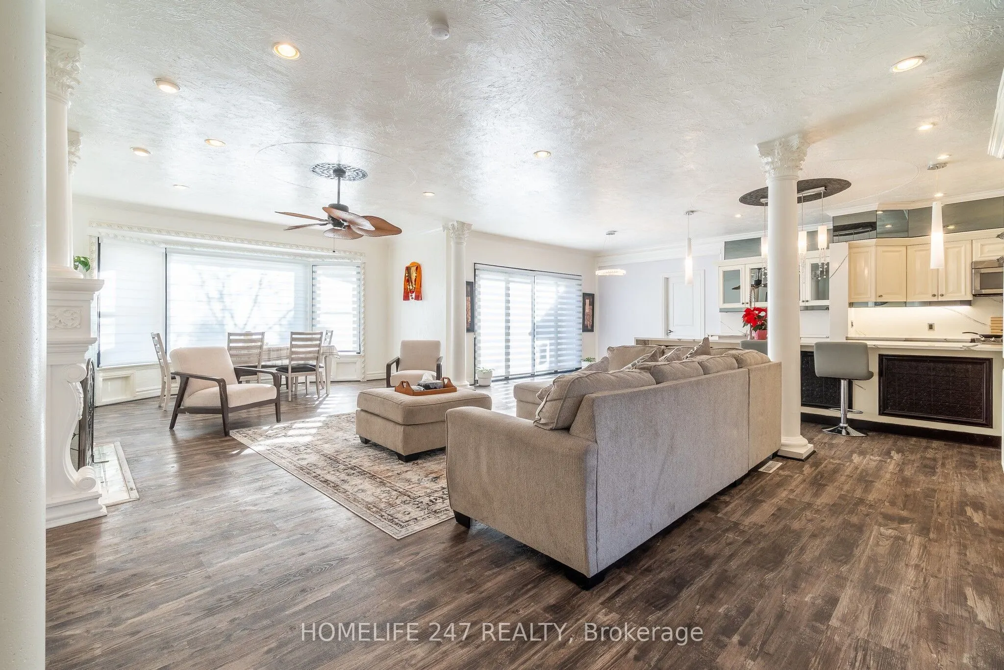 137 Commissioners Road E