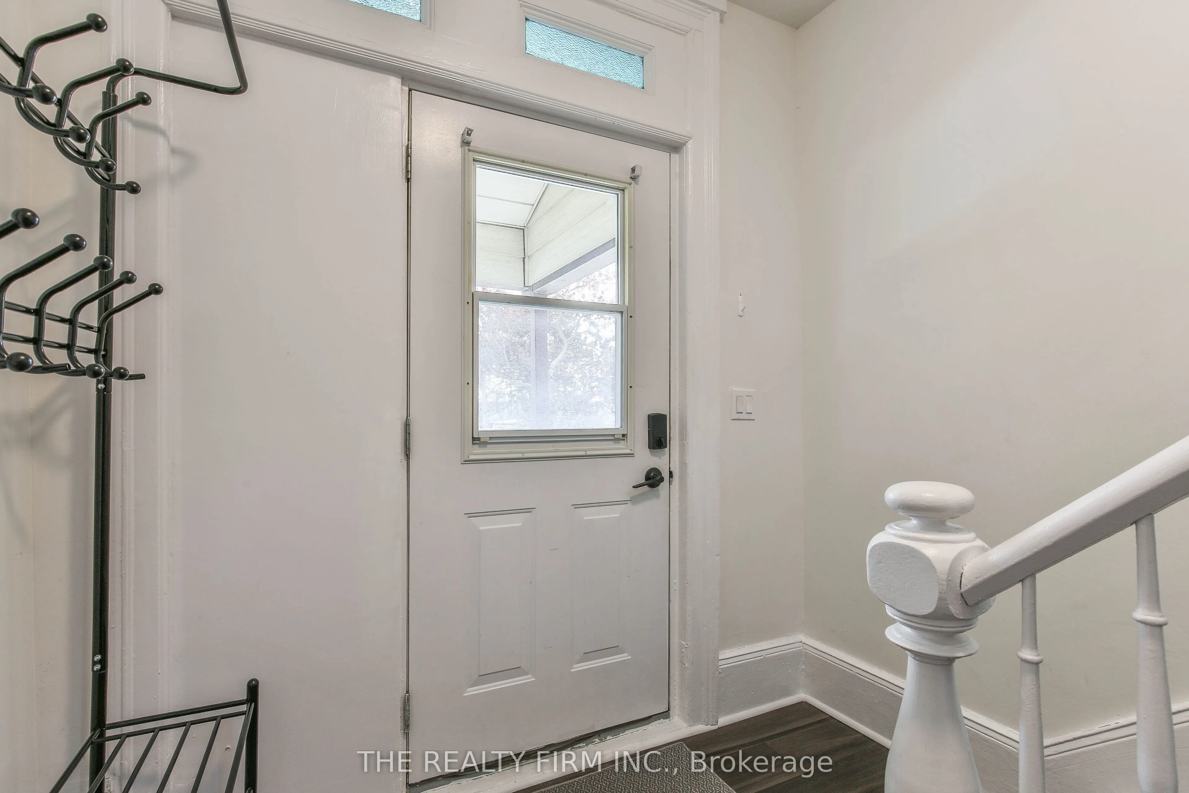12 WELDON Avenue