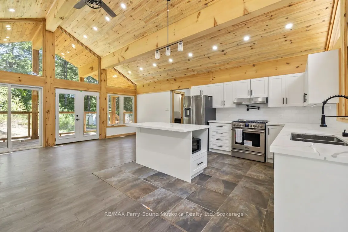 15 Rankin Lake Road