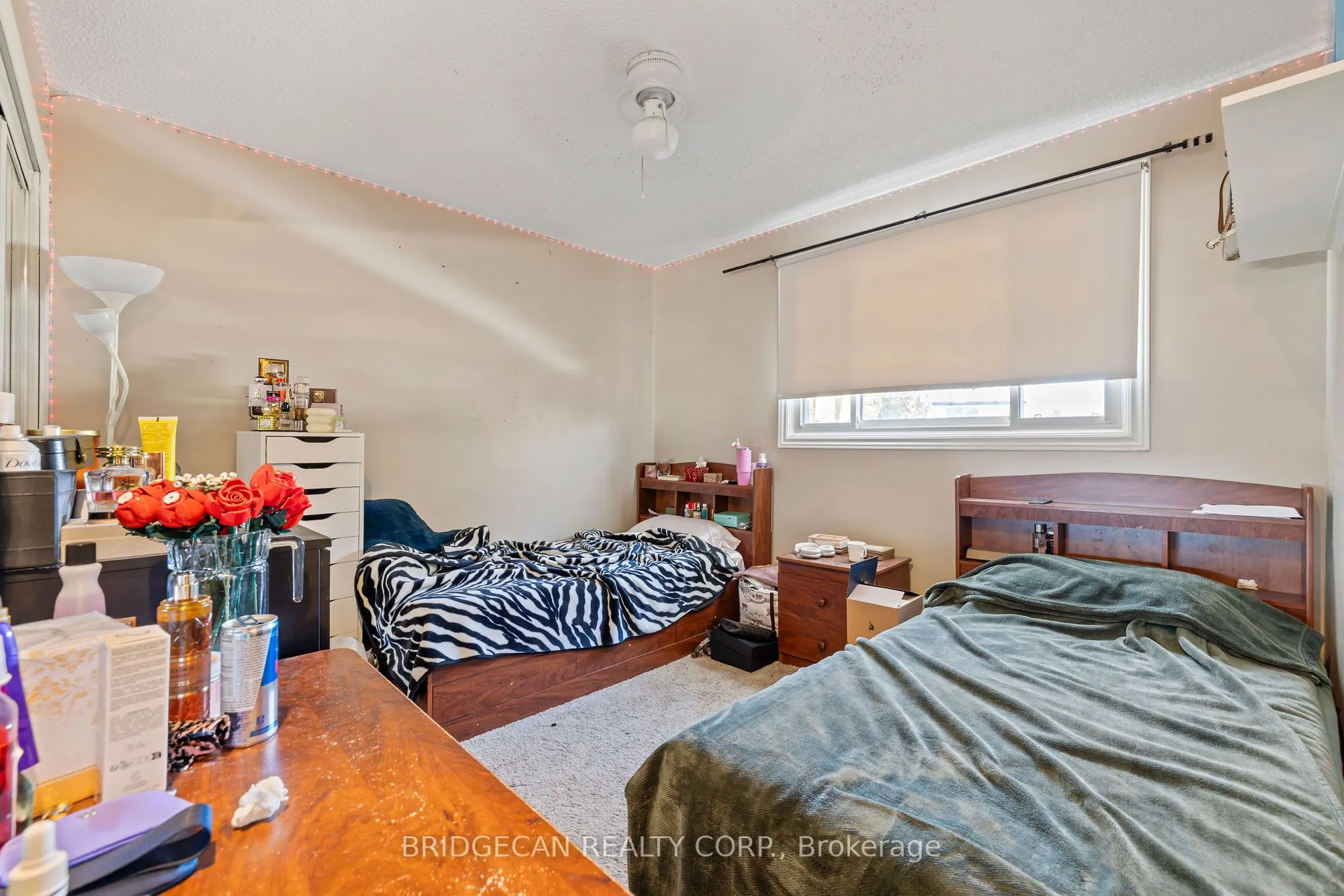 490 Queen Victoria Drive