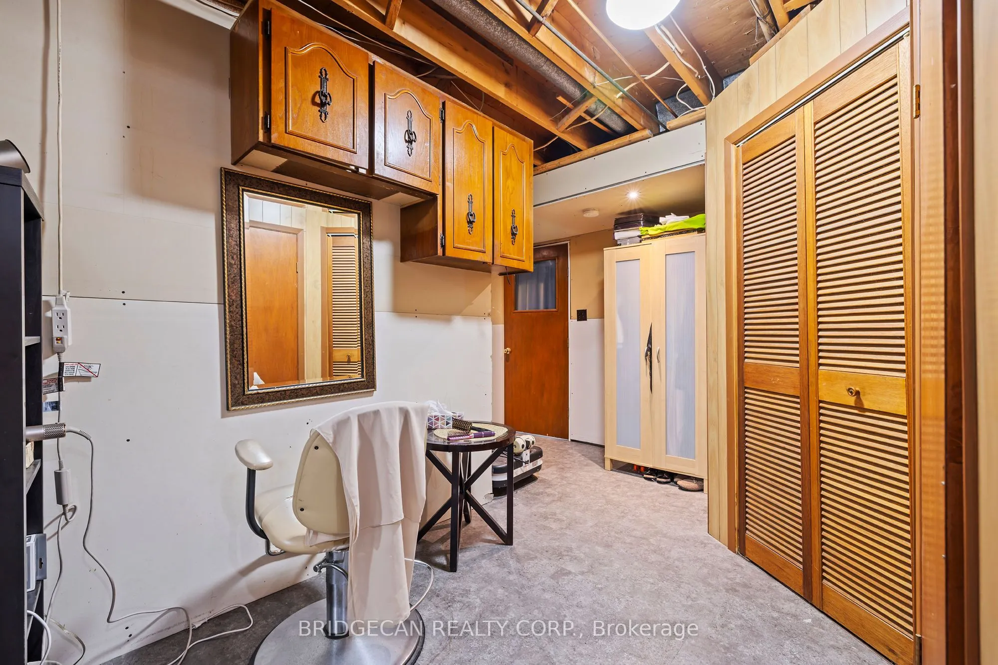 490 Queen Victoria Drive