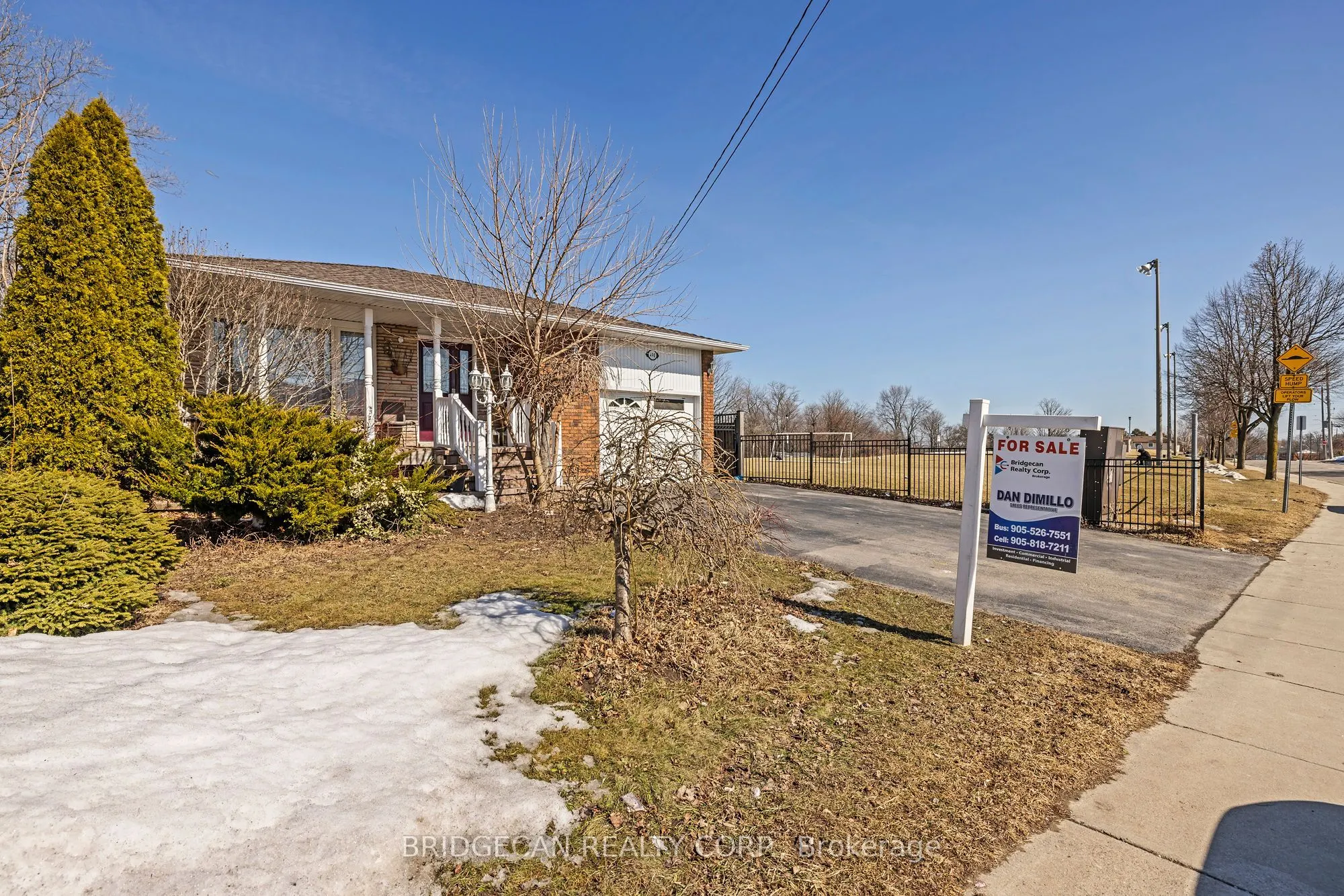 490 Queen Victoria Drive