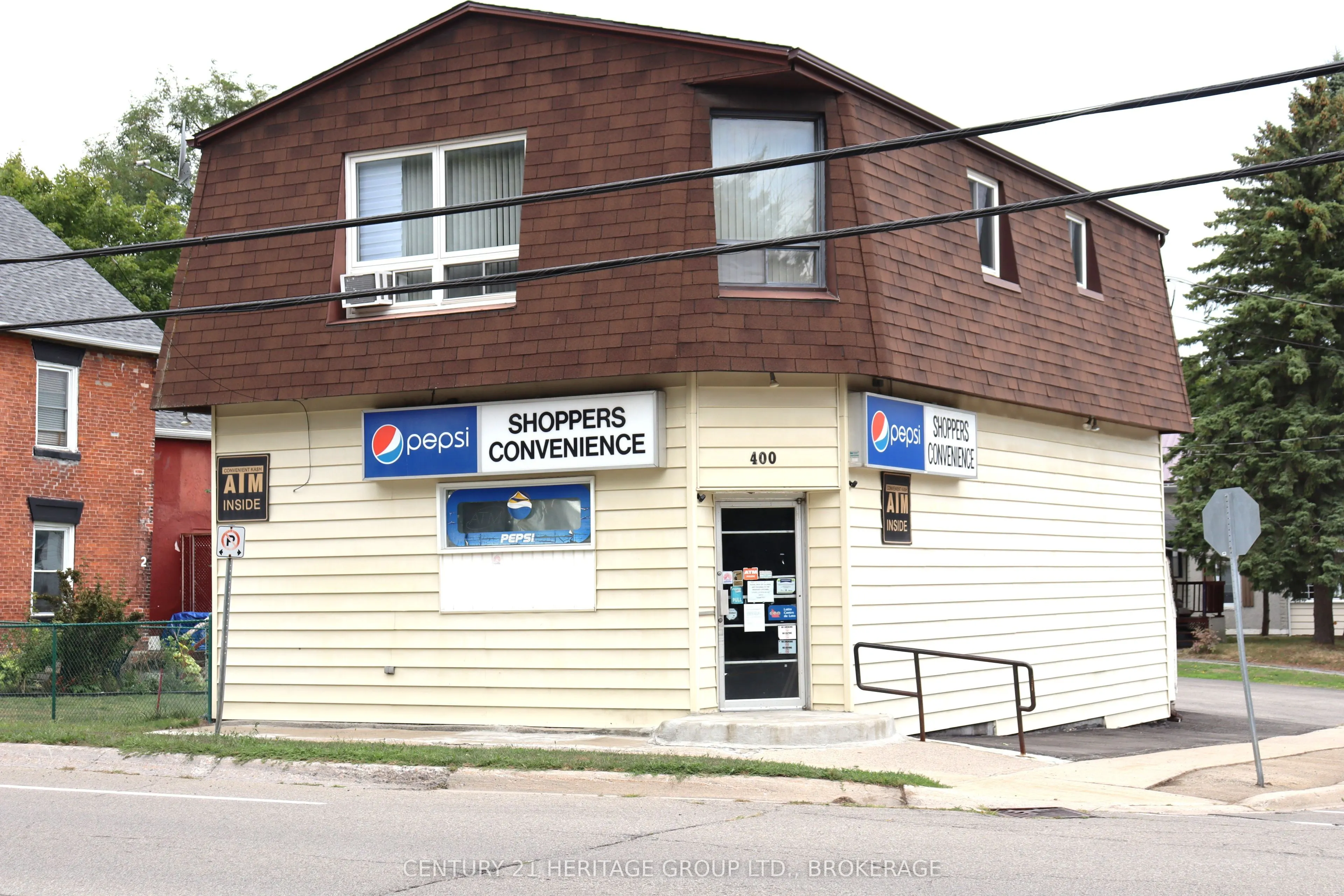 400 King Street W