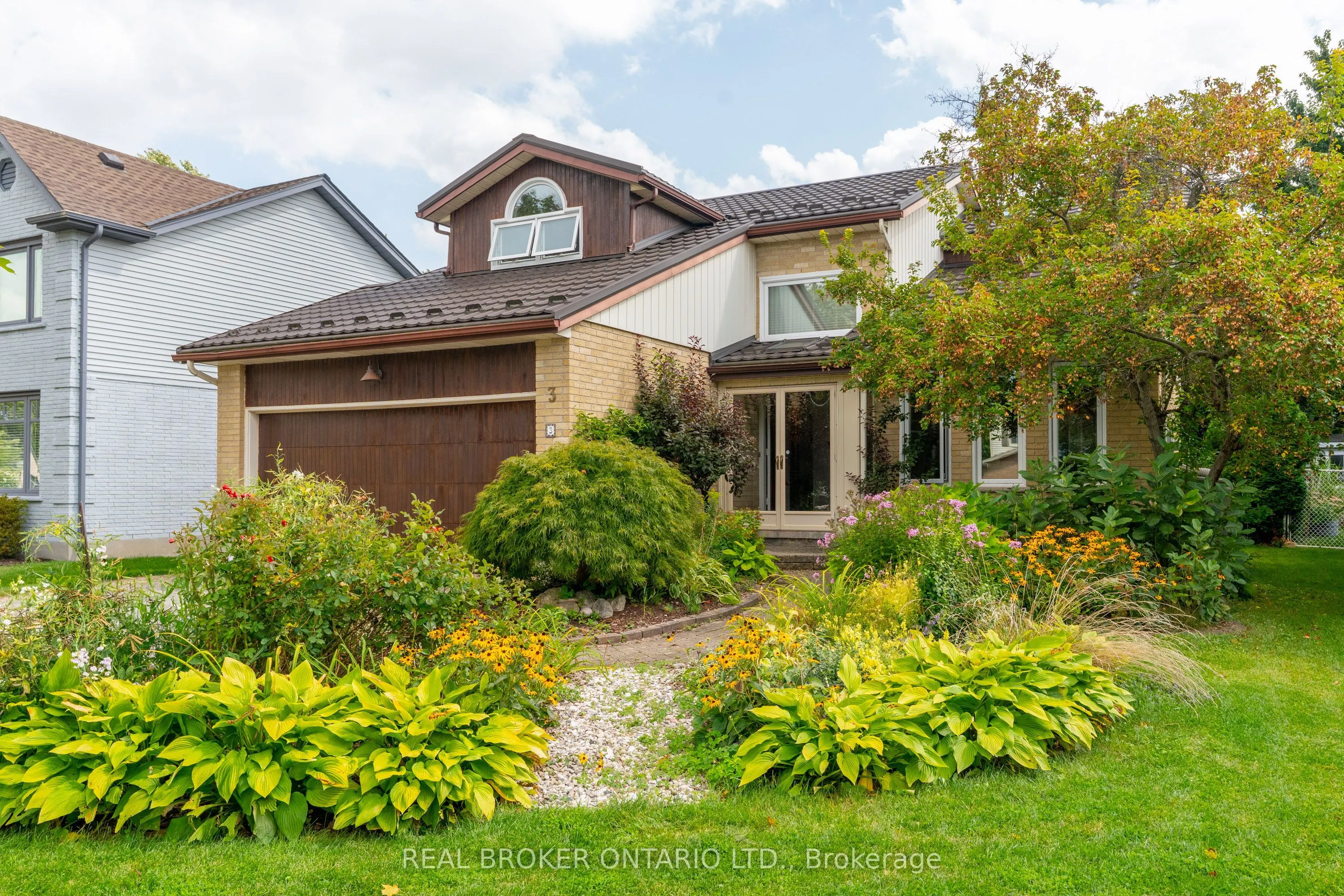 3 Brookhaven Court