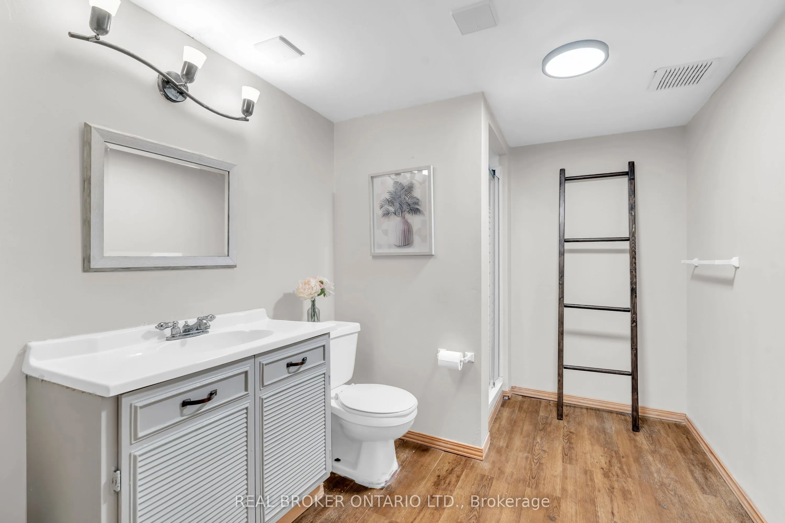 3 Brookhaven Court