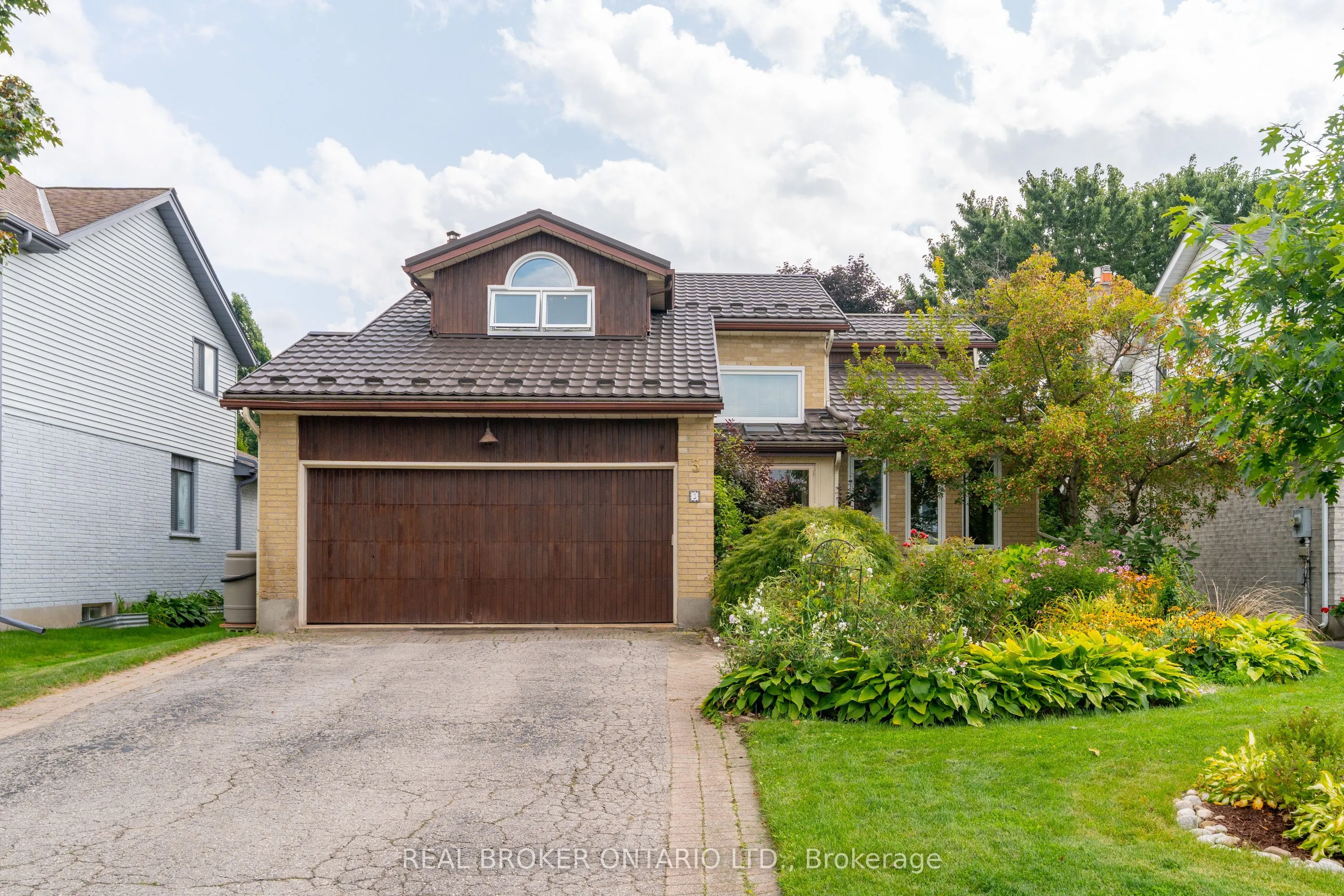 3 Brookhaven Court