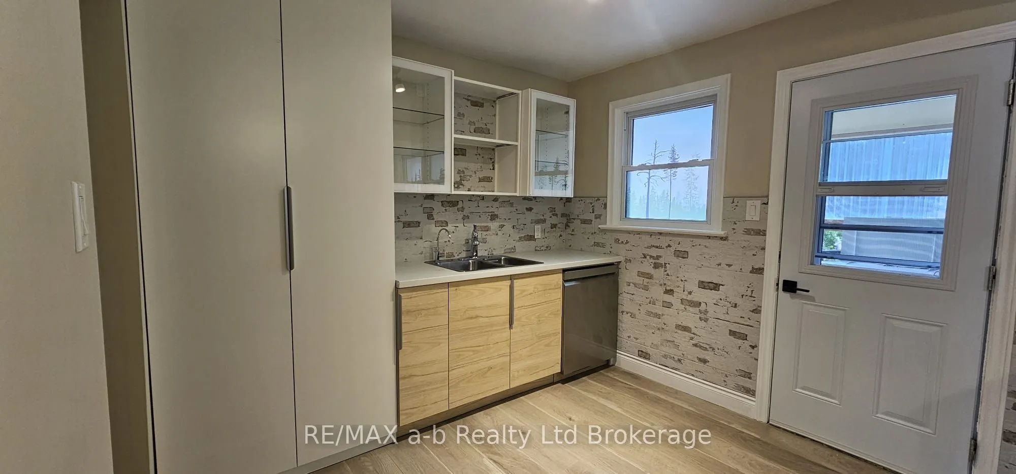 476 Prospect Avenue