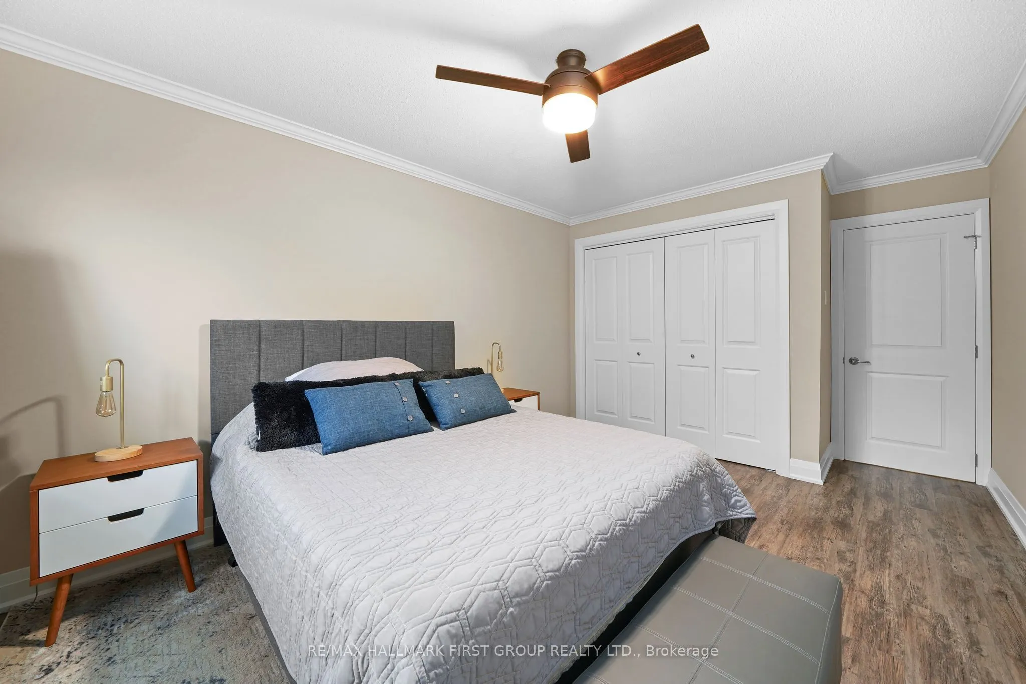 26 Spencer Street E, #205