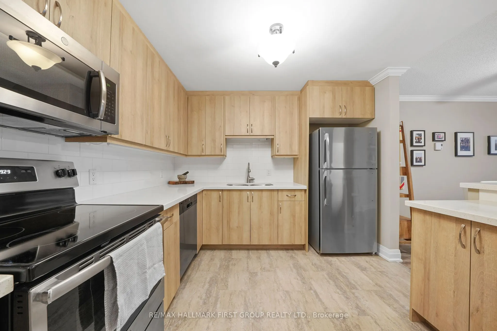 26 Spencer Street E, #205