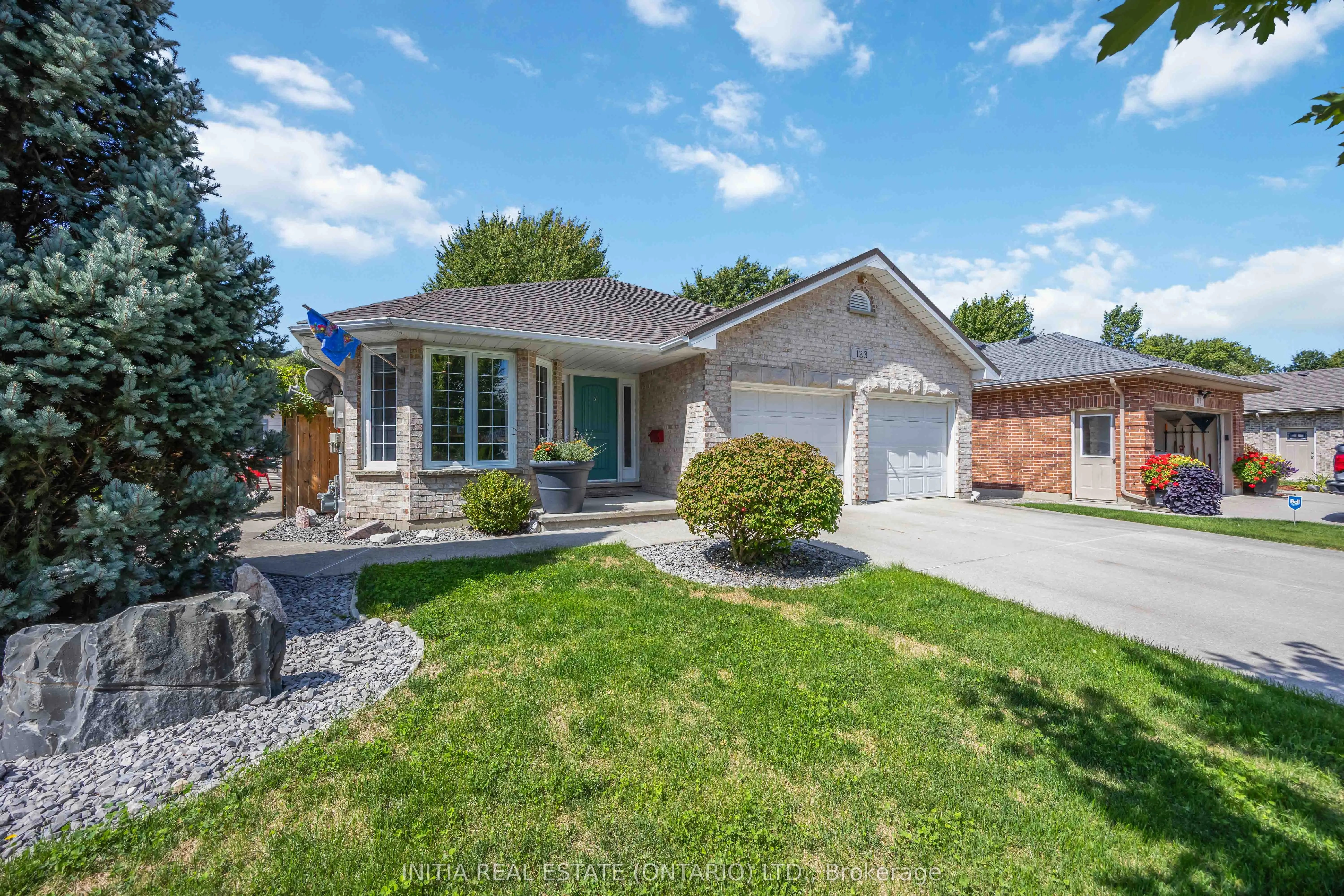 123 Cassandra Boulevard