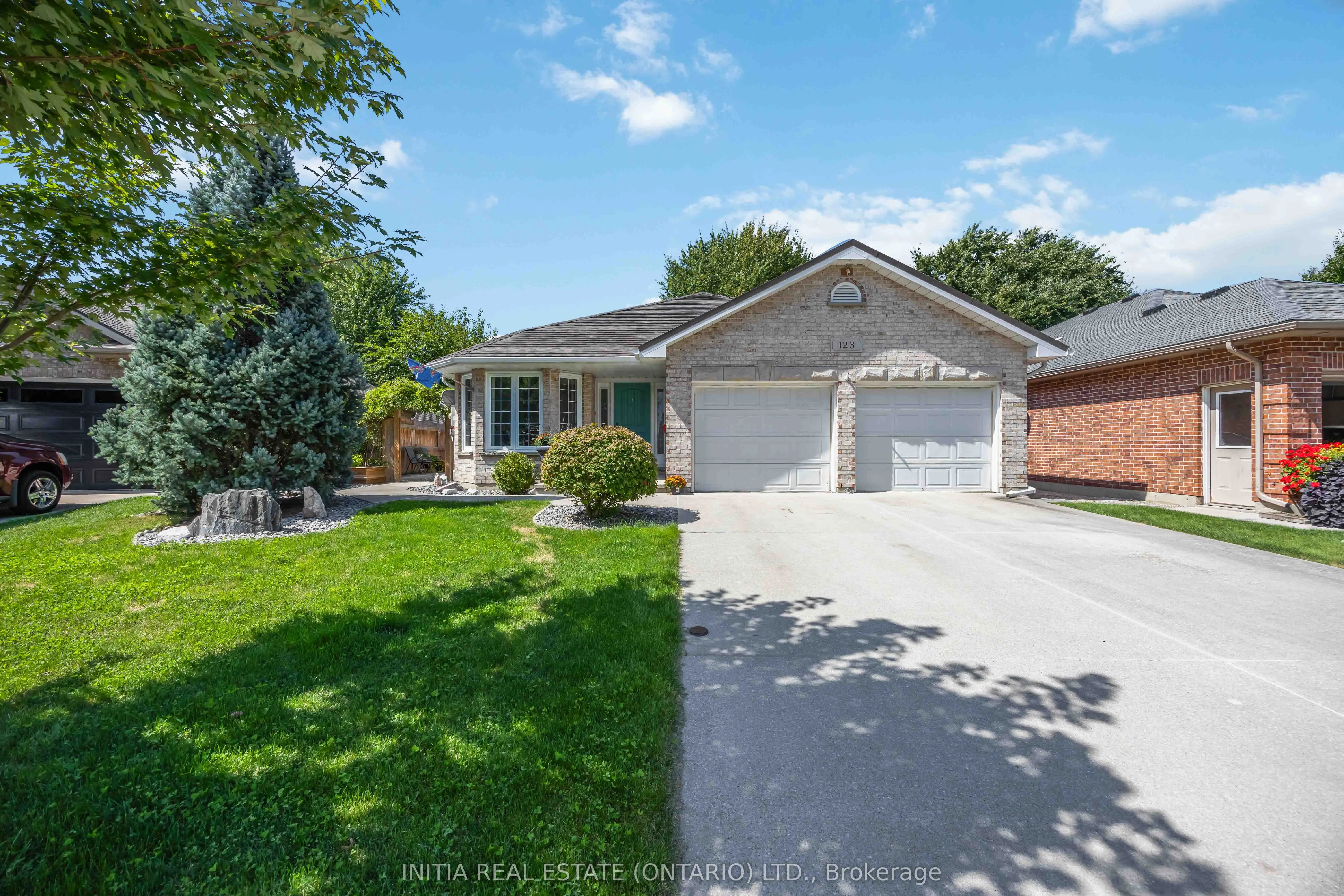 123 Cassandra Boulevard