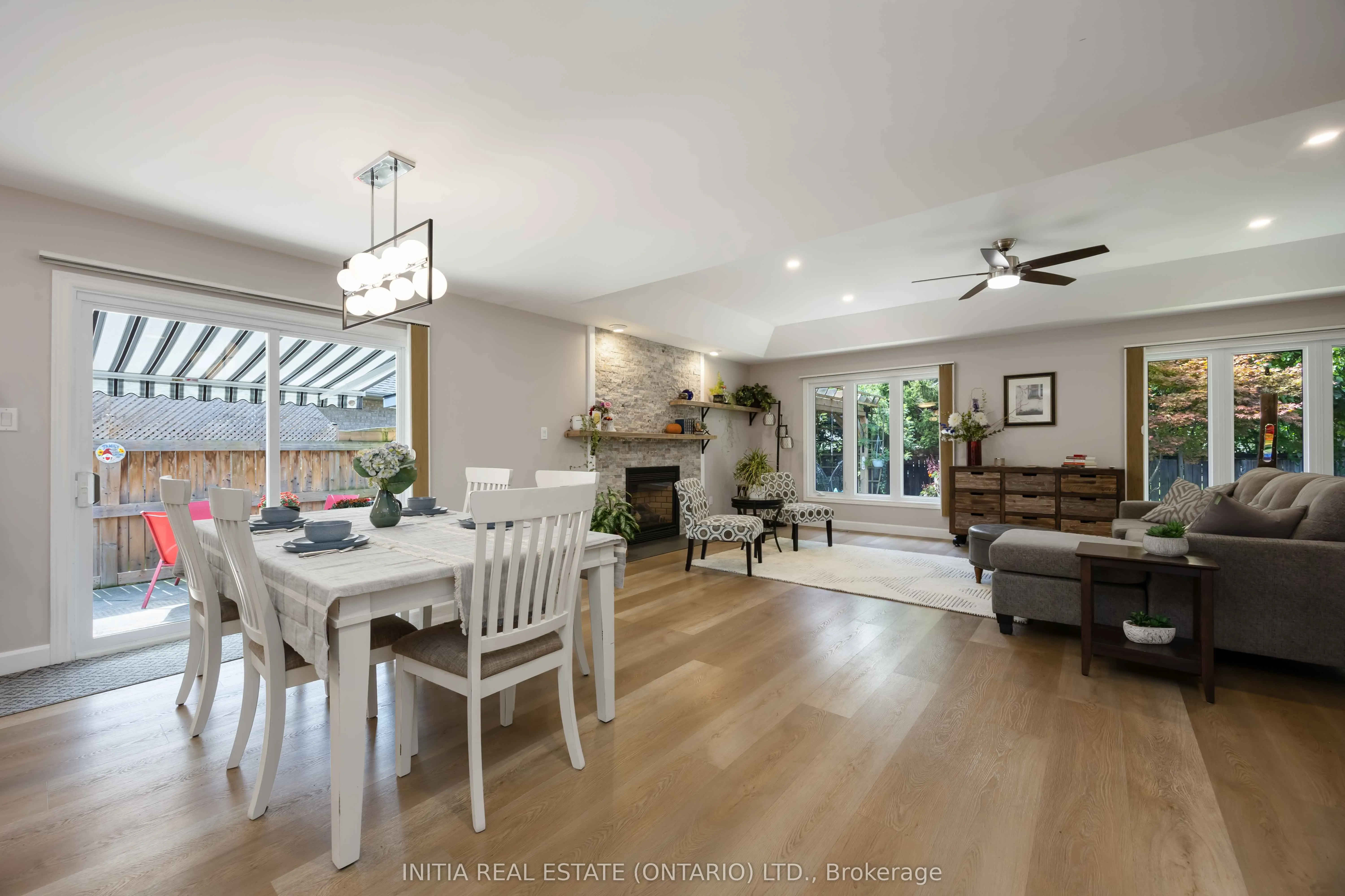 123 Cassandra Boulevard